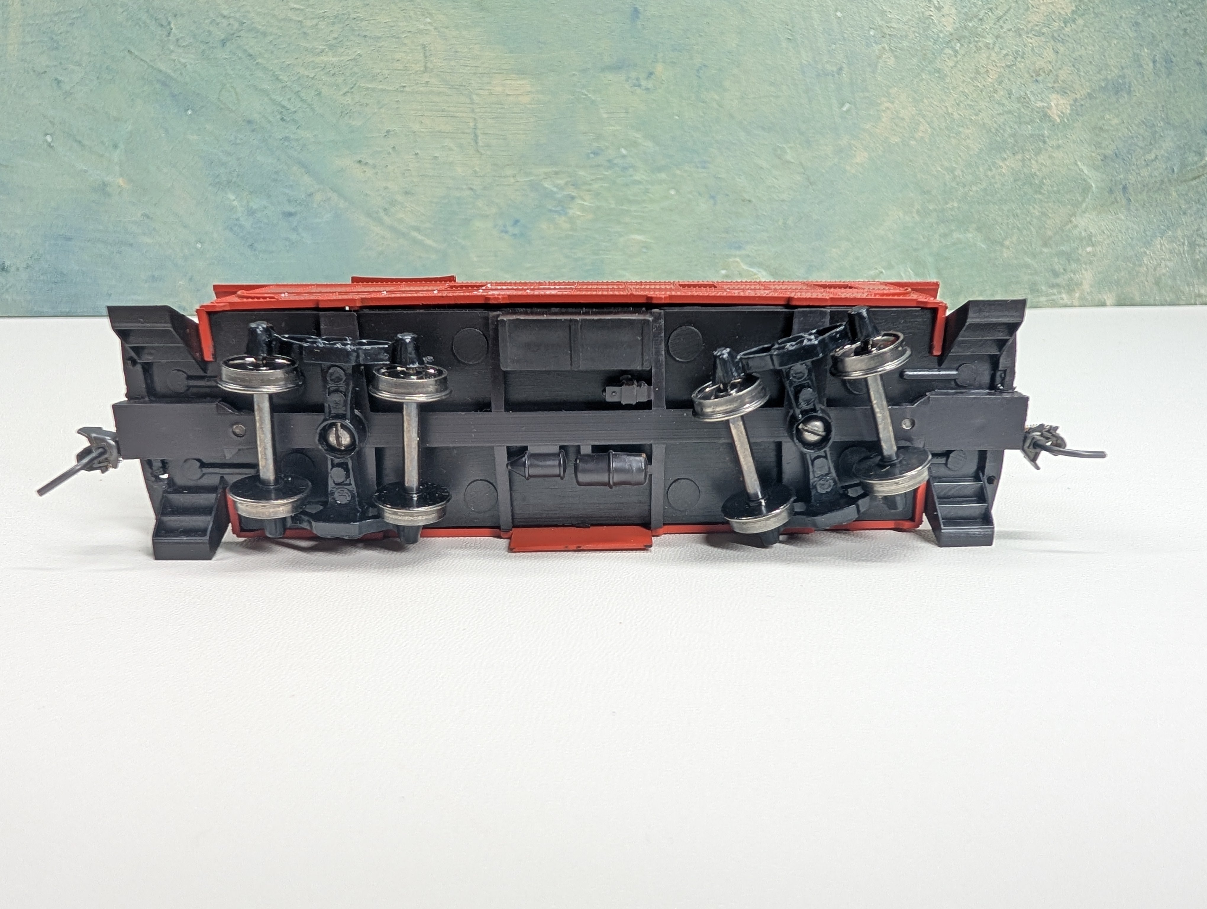 USED Athearn HO Scale Caboose New Haven NH #717 Metal Wheels