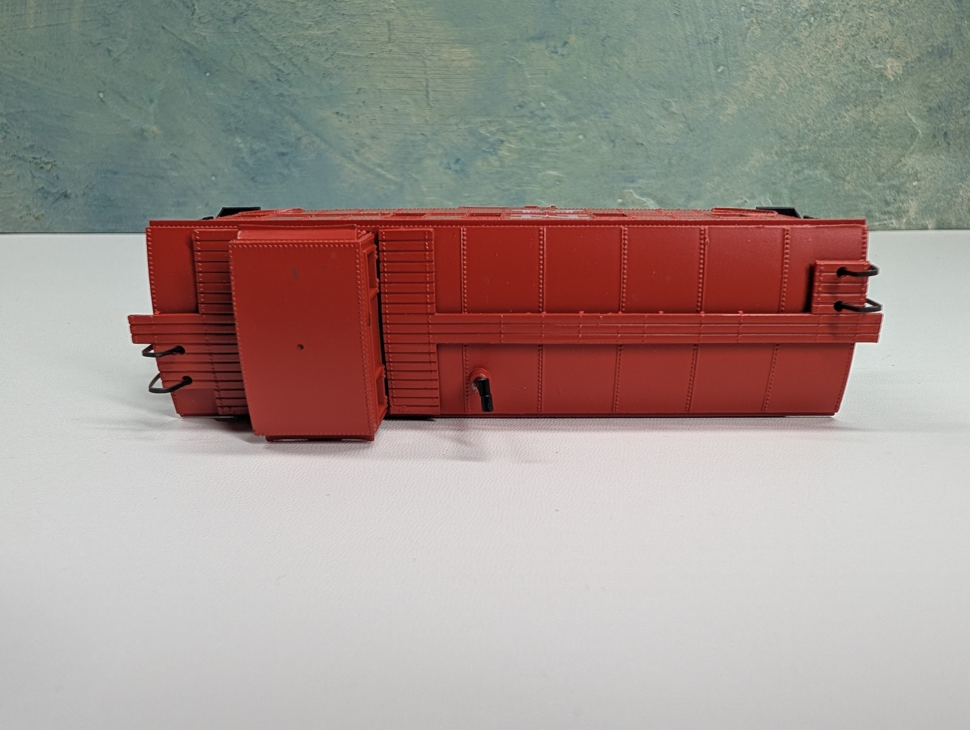 USED Athearn HO Scale Caboose New Haven NH #717 Metal Wheels