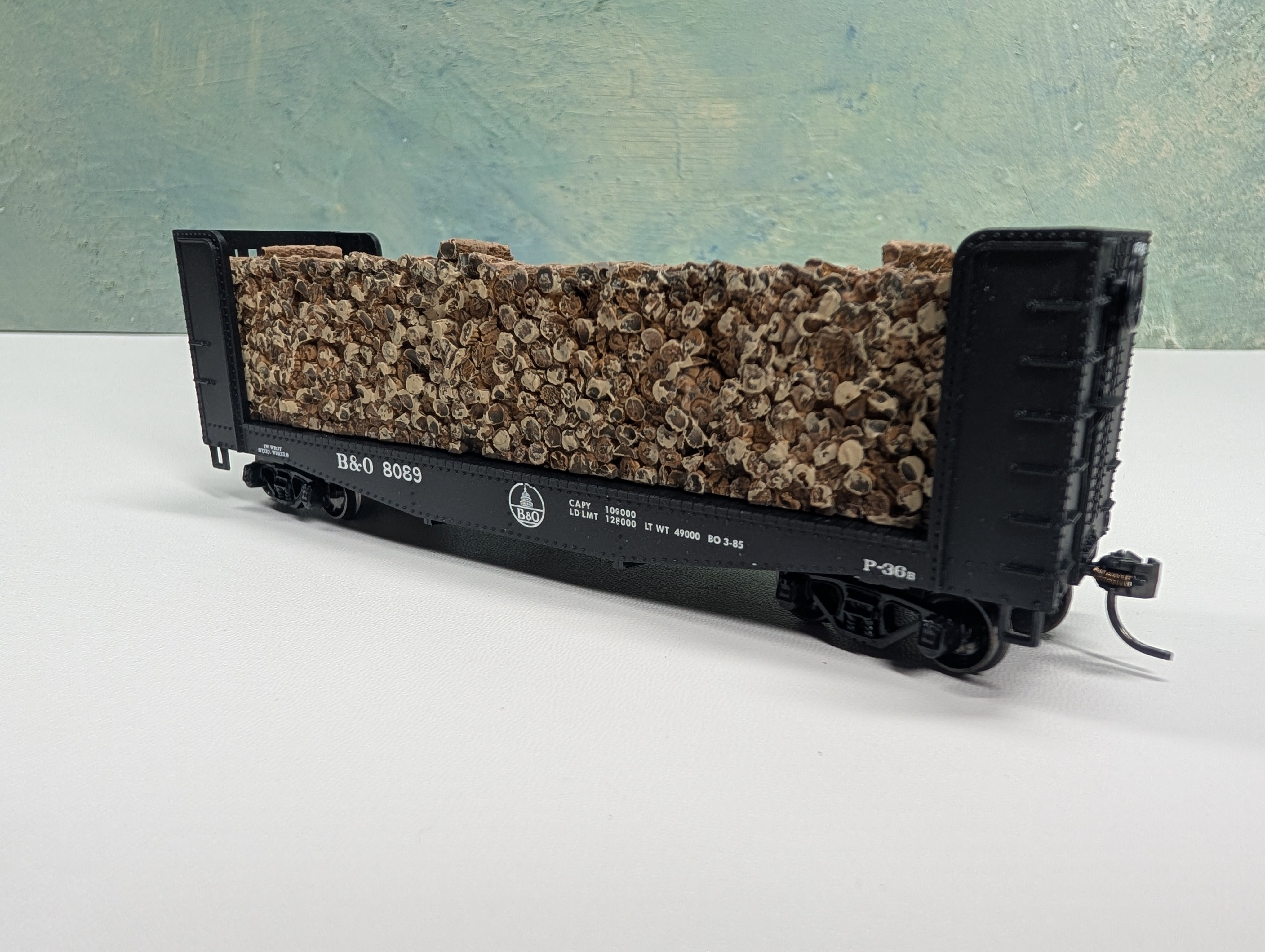 USED Athearn HO Scale 40' Bulkhead Flat Car w/ Load Baltimore and Ohio B&O #8089 Metal Wheels