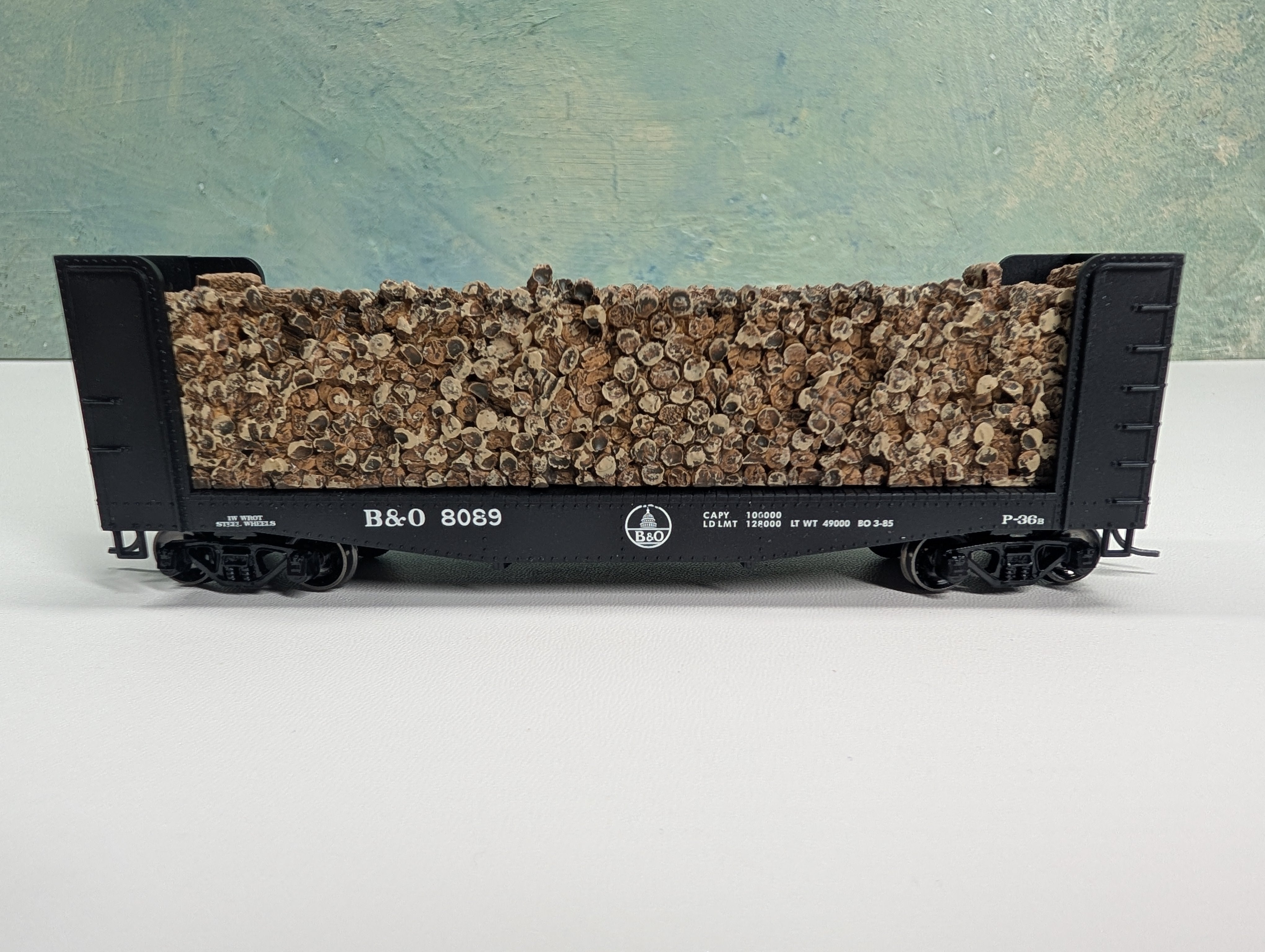 USED Athearn HO Scale 40' Bulkhead Flat Car w/ Load Baltimore and Ohio B&O #8089 Metal Wheels