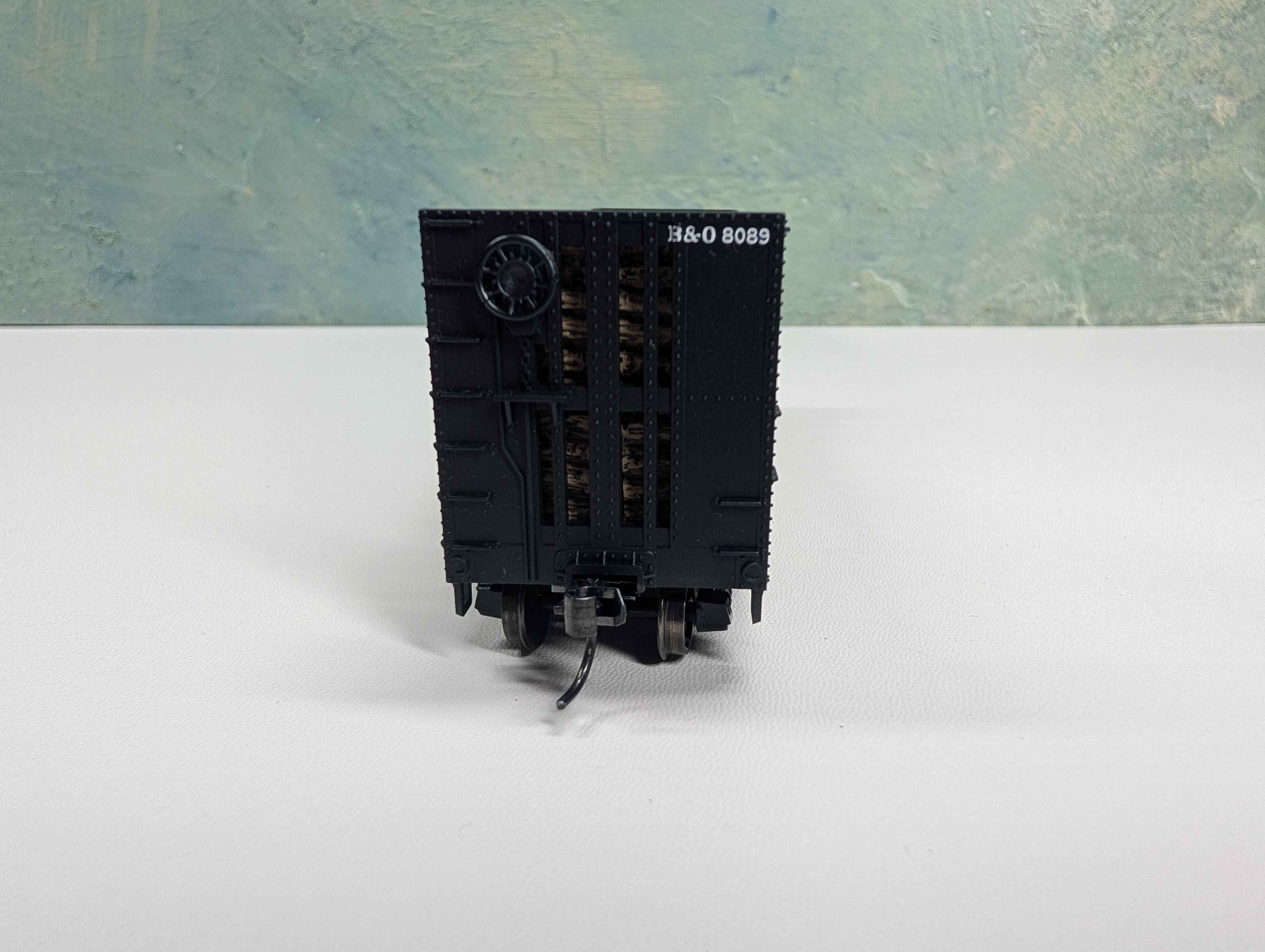 USED Athearn HO Scale 40' Bulkhead Flat Car w/ Load Baltimore and Ohio B&O #8089 Metal Wheels