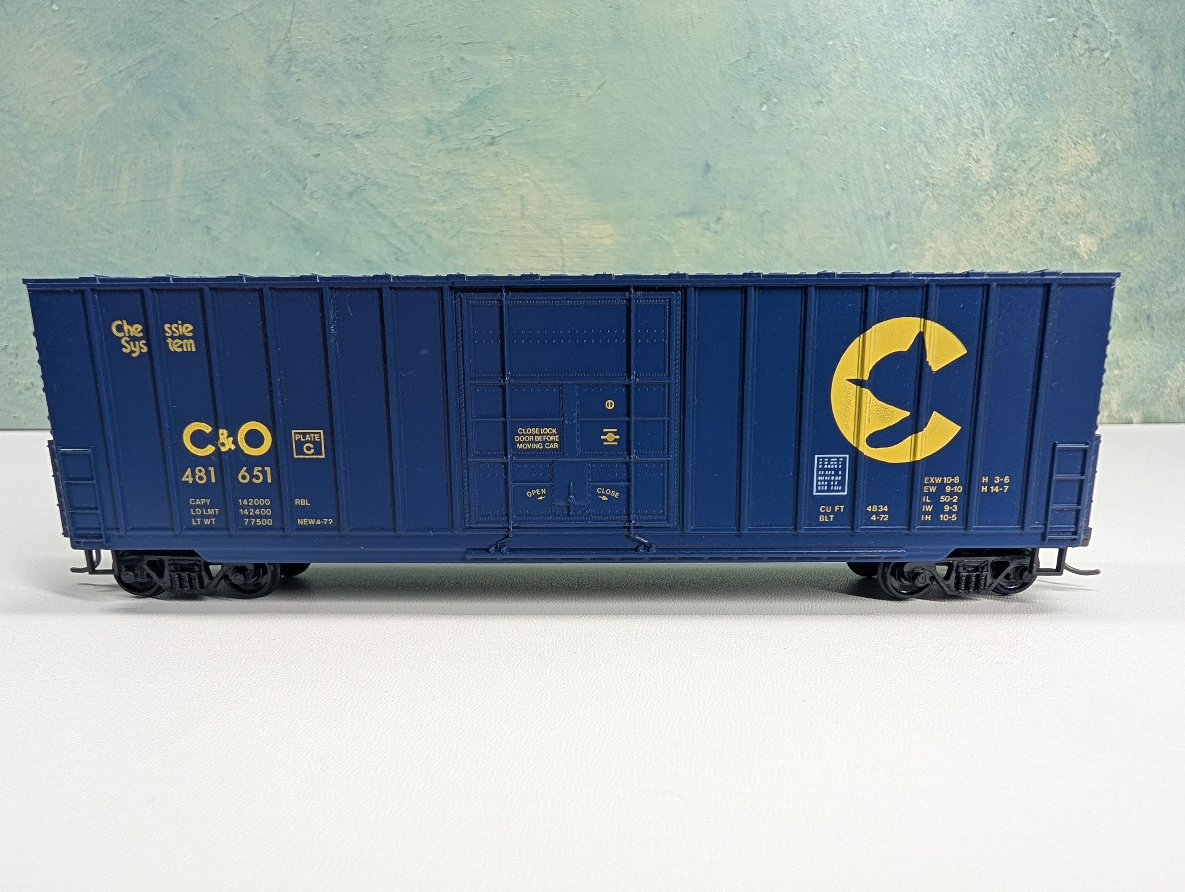USED Roundhouse HO Scale 50' Rib-Side HI Cube Box Car Chessie System C&O #481651