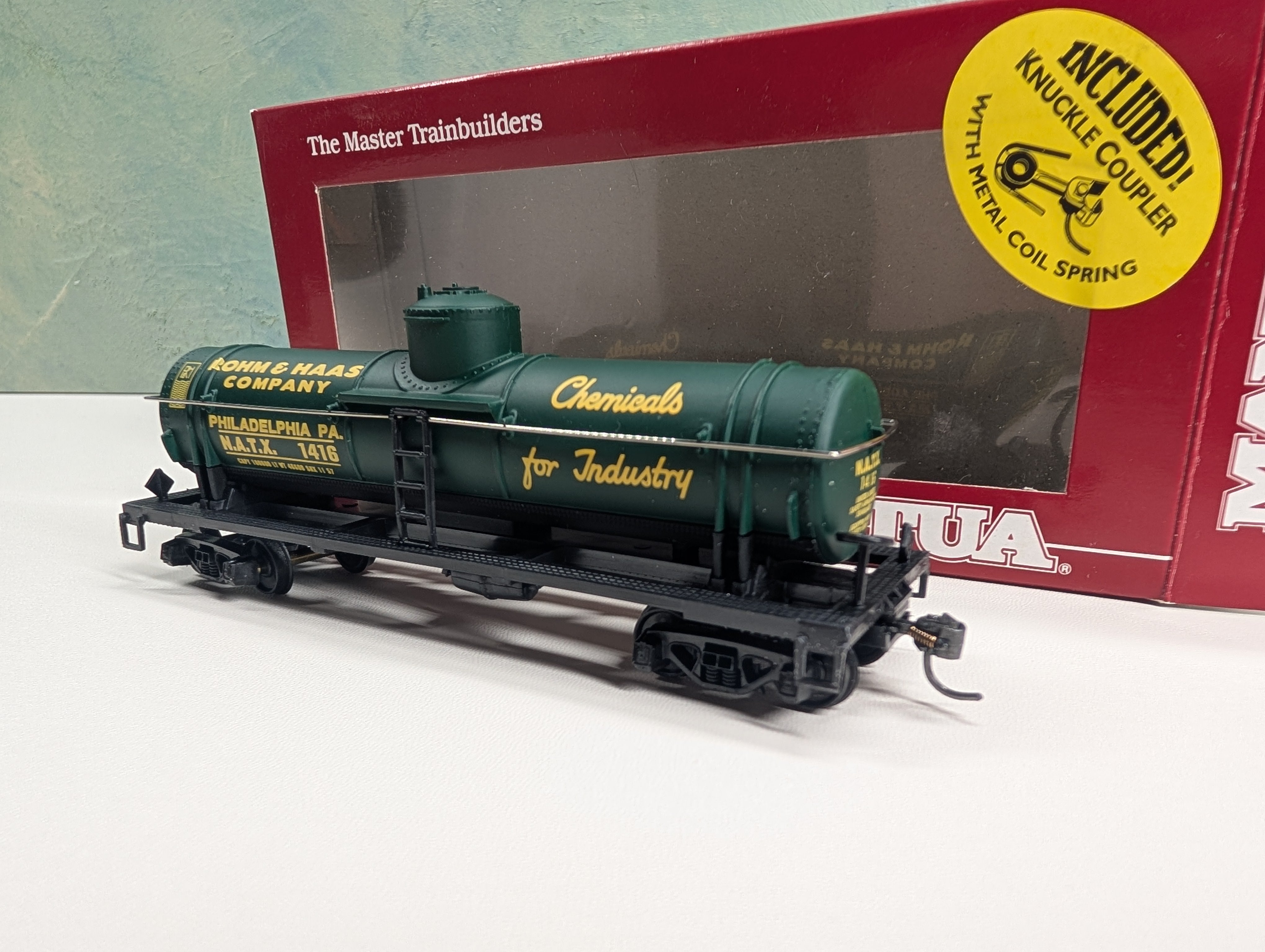 USED Mantua 732-635 HO Scale Heavy 35' Tank Car Rohm and Haas NATX #1416