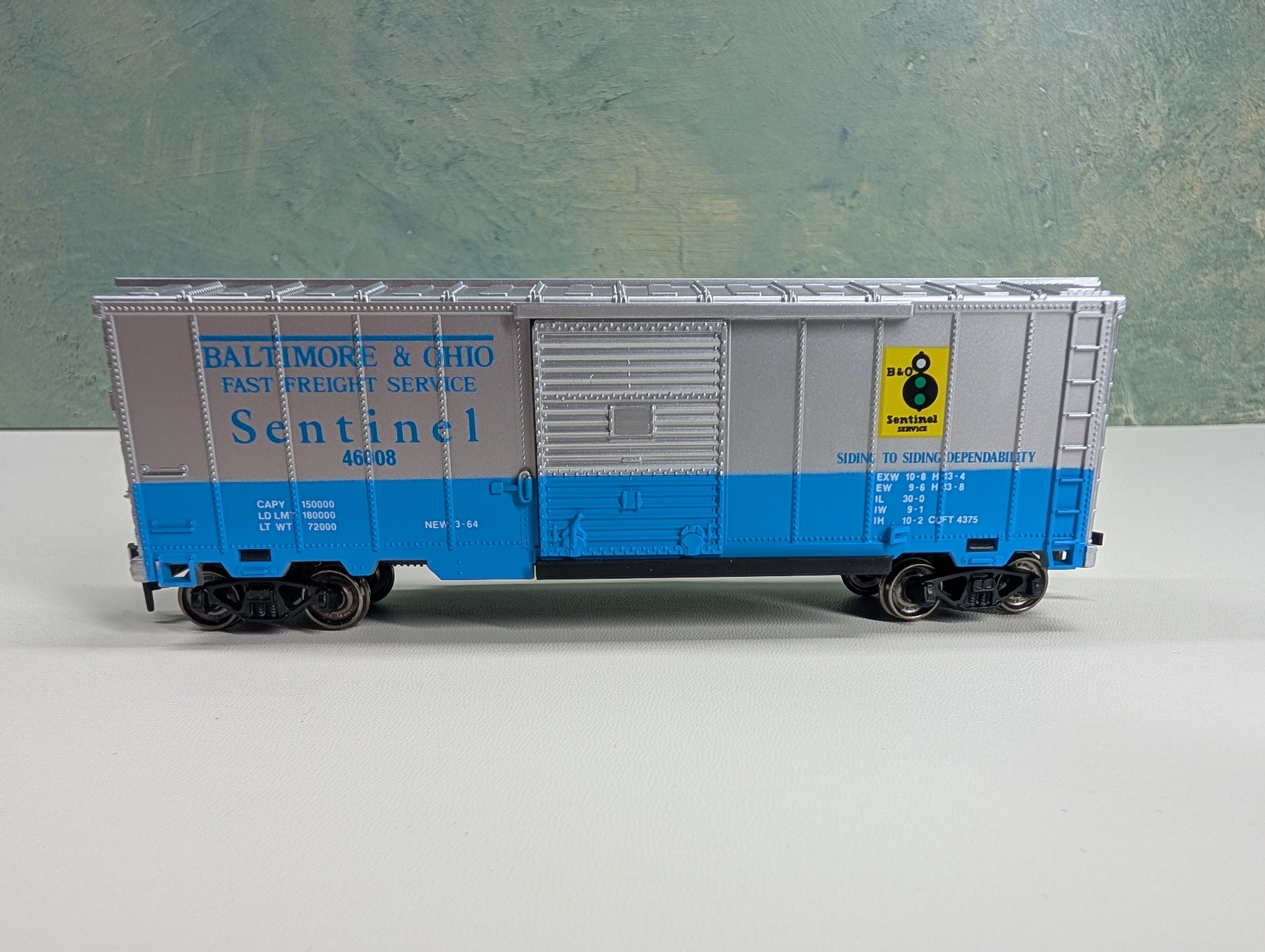 USED Model Power HO Scale 40' Box Car Baltimore and Ohio Sentinel #46008 Metal Wheels