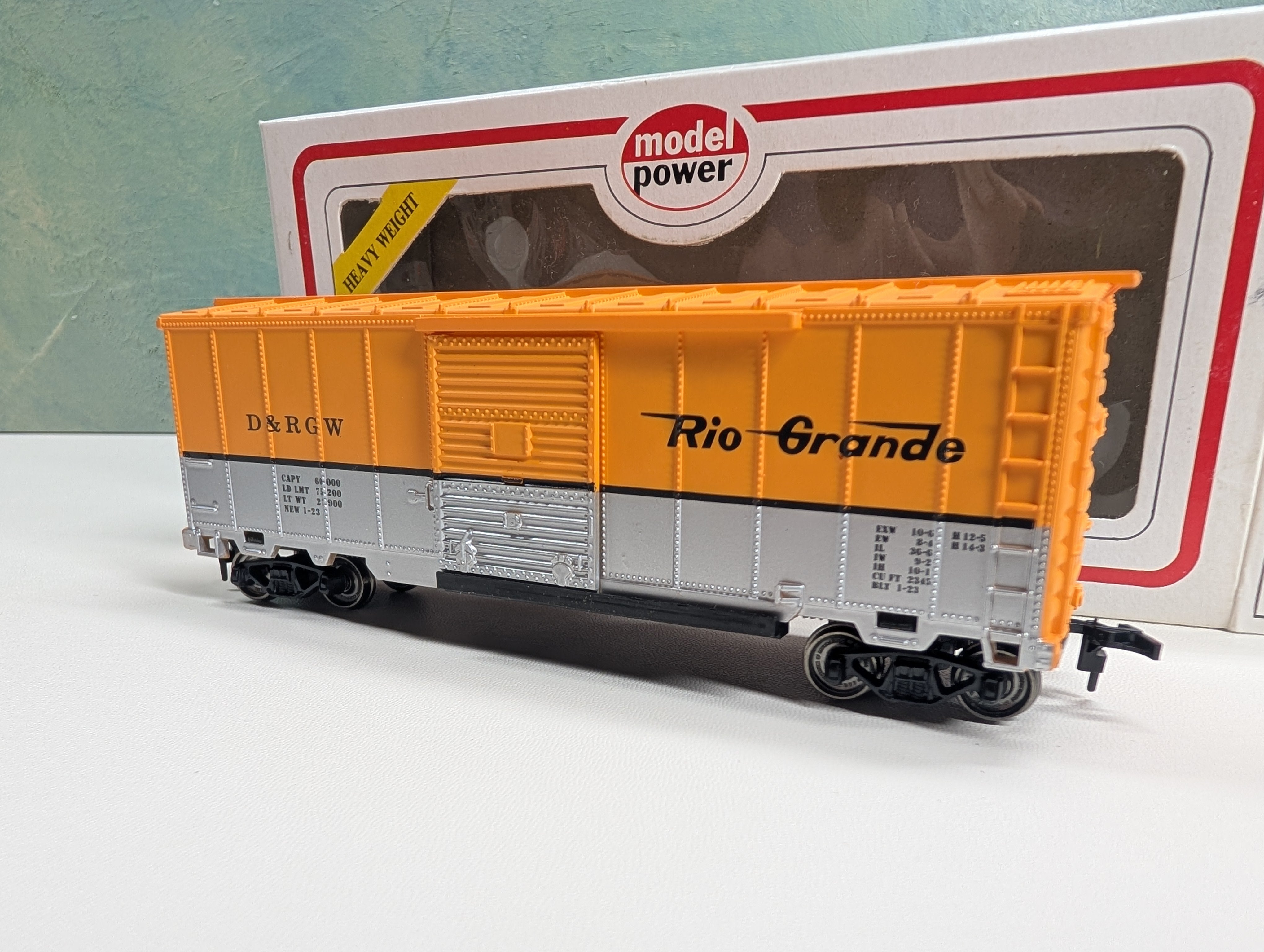 USED Model Power HO Scale 40' Box Car Rio Grande D&RGW Metal Wheels