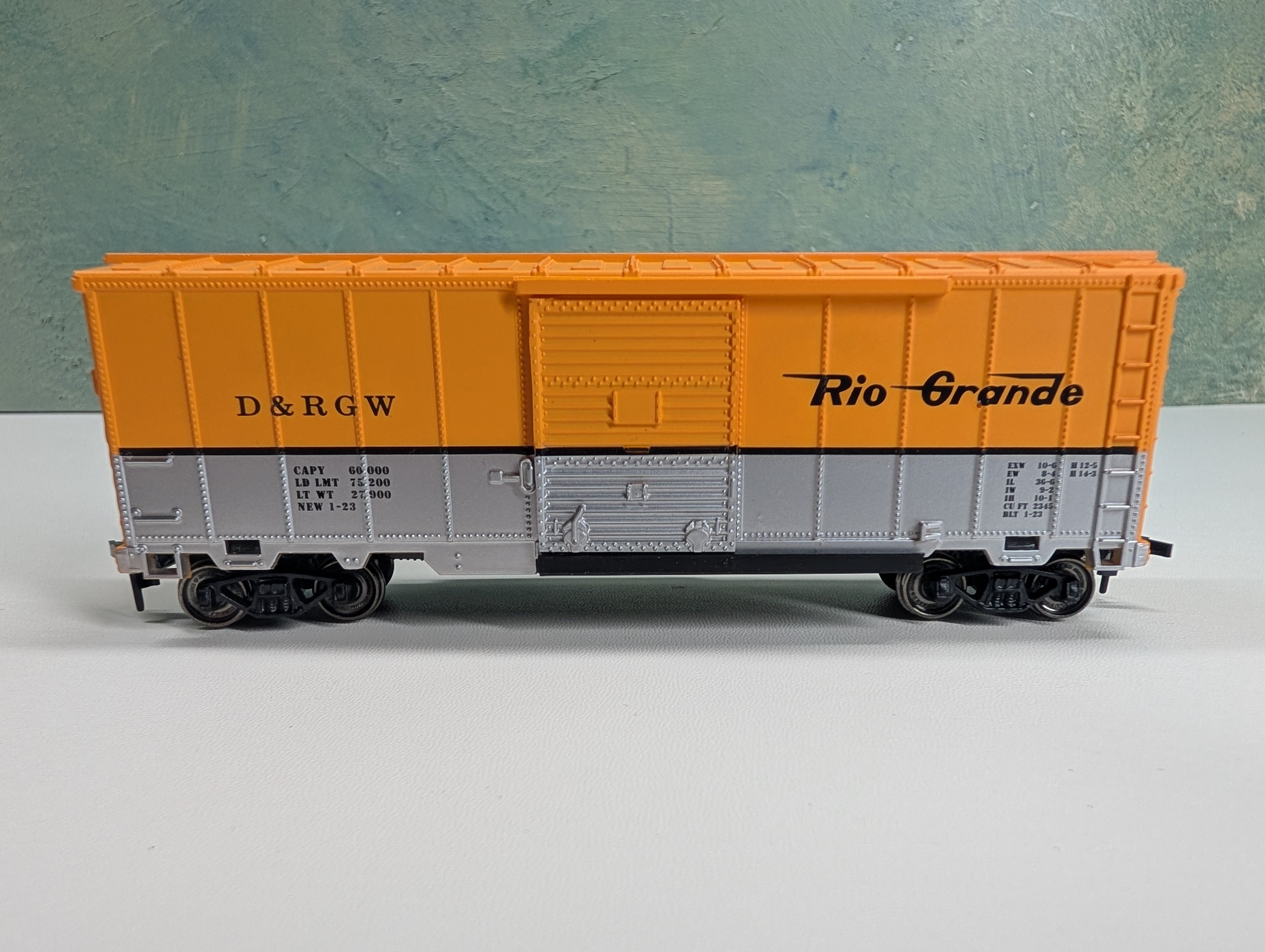USED Model Power HO Scale 40' Box Car Rio Grande D&RGW Metal Wheels