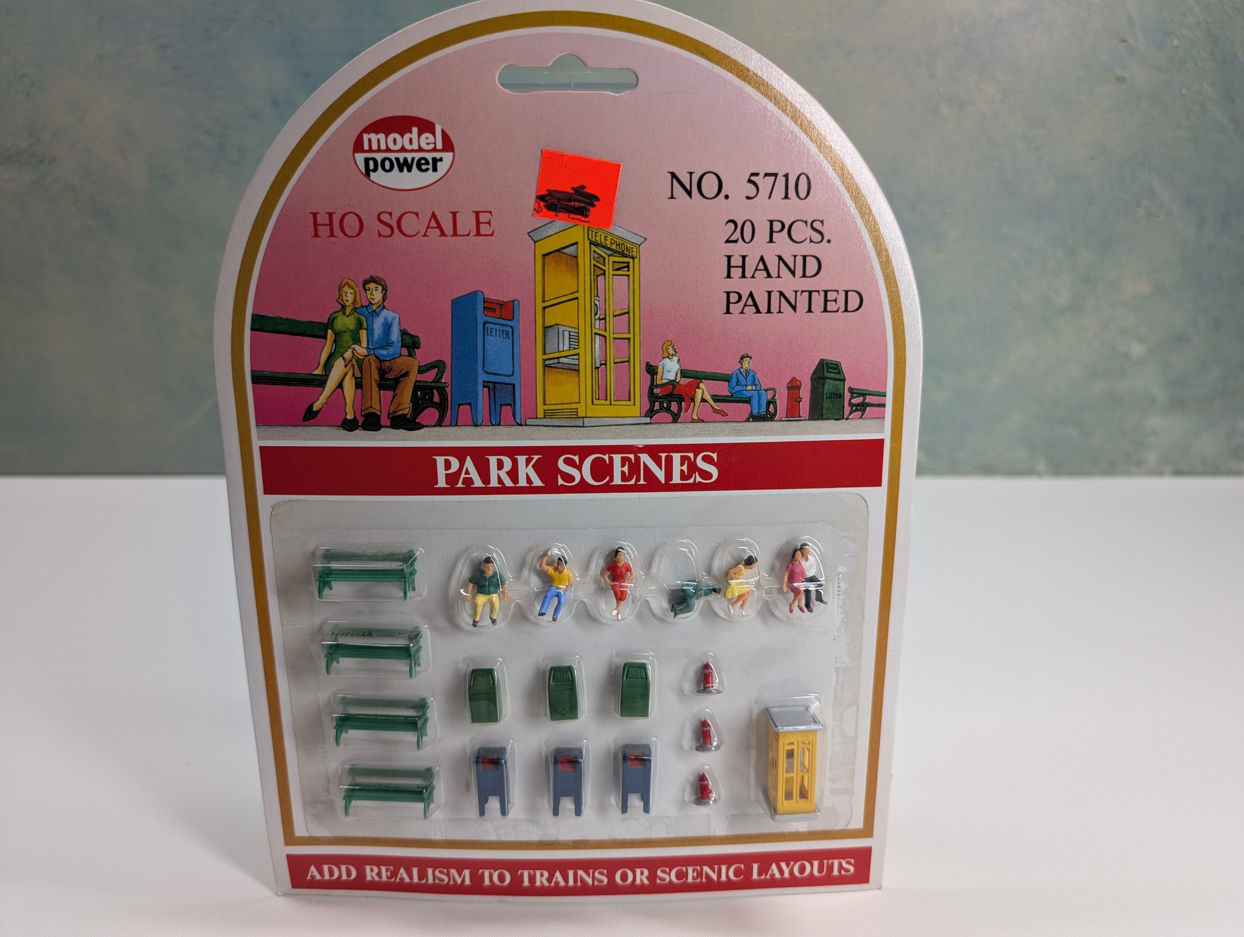 Model Power 5710 HO Scale Park Scene with People, Benches and more (20 pcs)