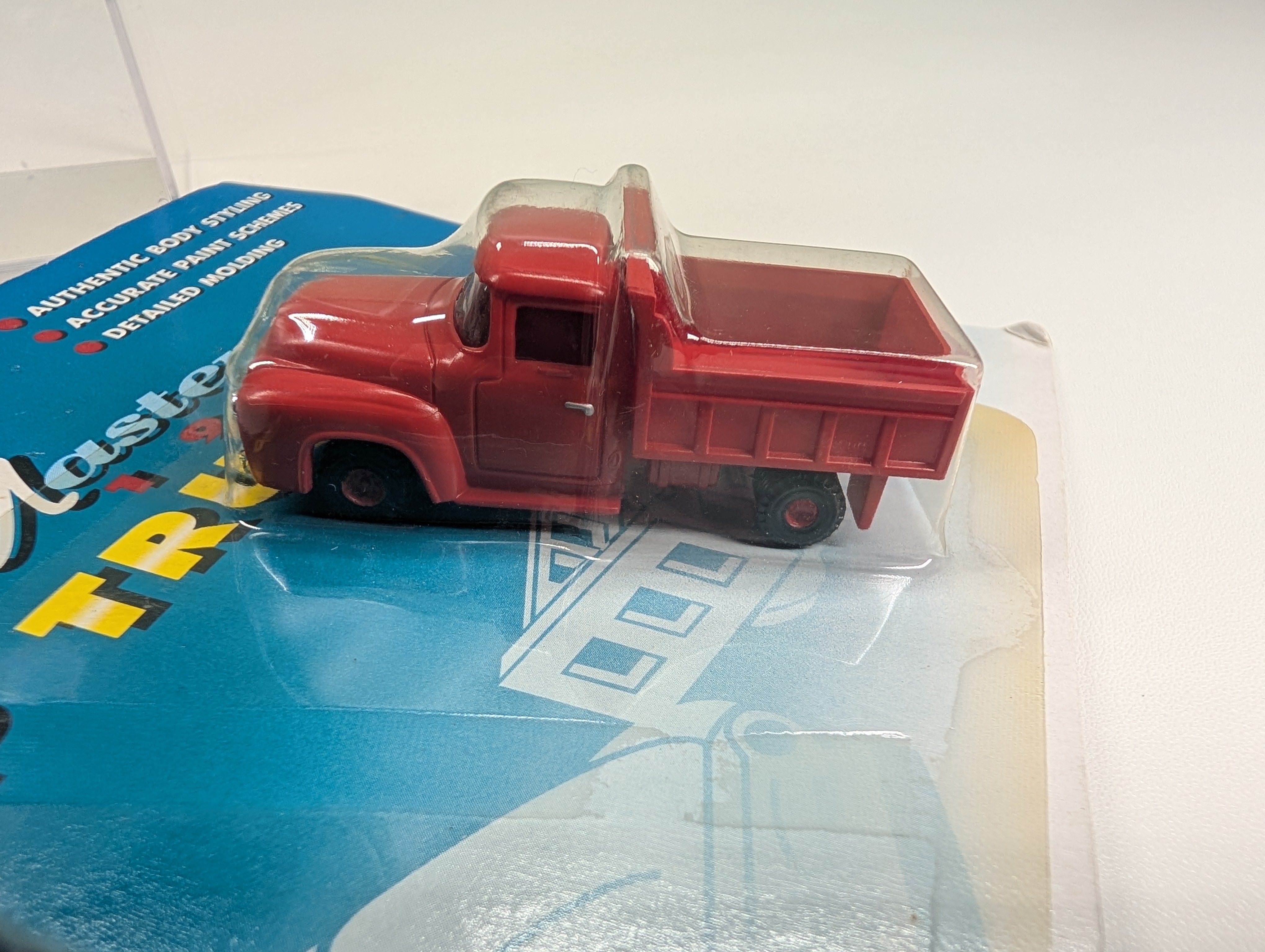 Life-Like 1654 HO Scale 1950s Dump Trucks