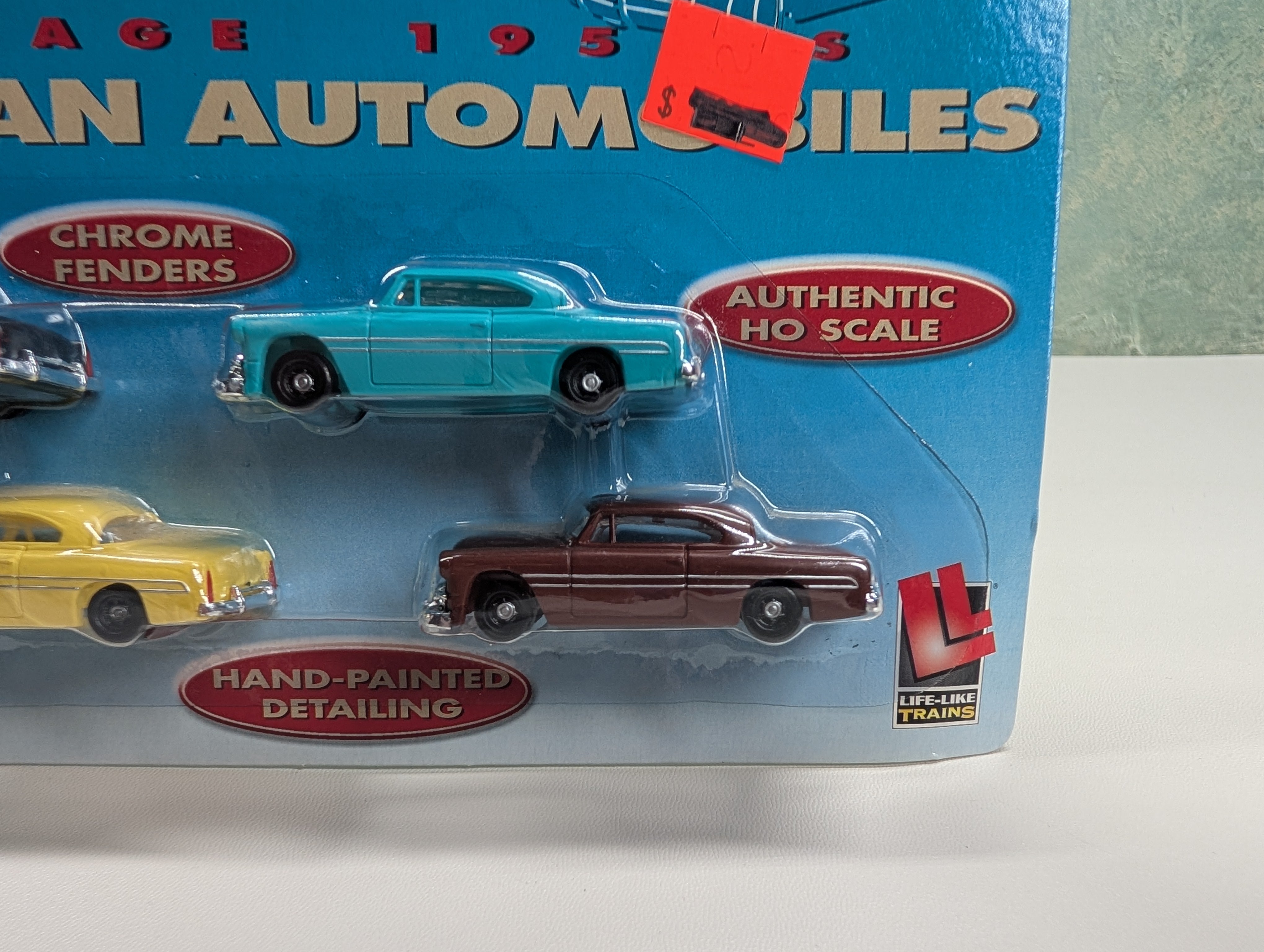Life-Like 1623 HO Scale 1950s American Automobiles (4 pcs)