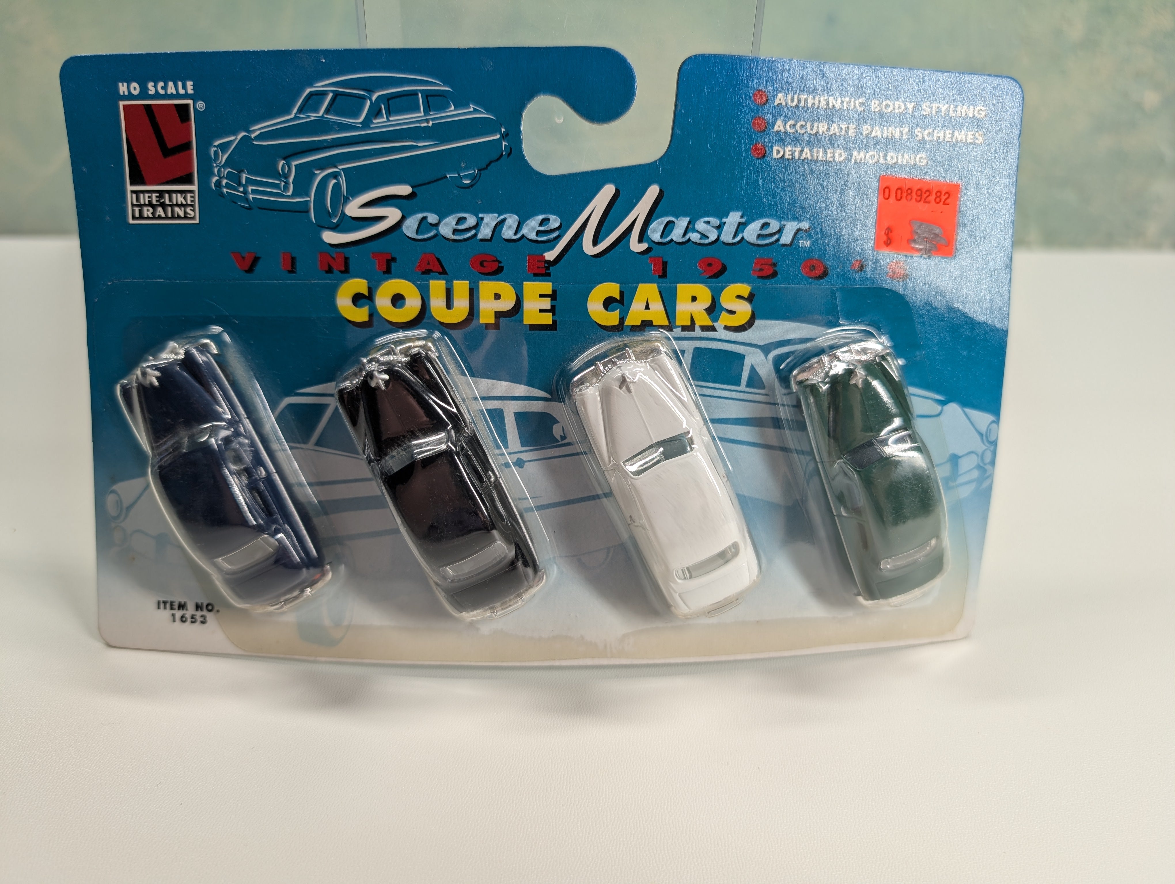 Life-Like 1653 HO Scale 1950s Coupe Cars (4 pcs)