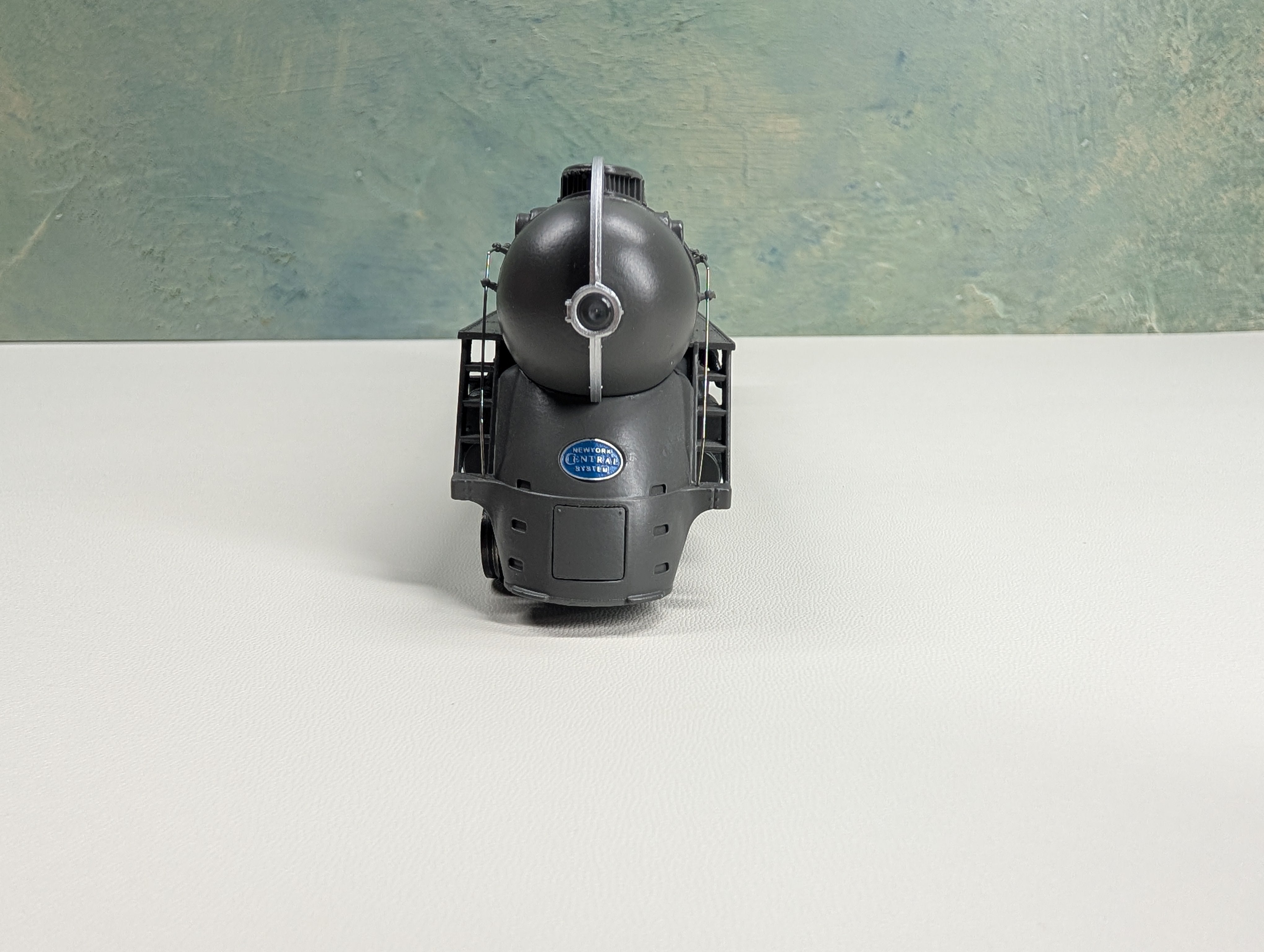 USED MTH #80-3246-1 HO Scale 4-6-4 Dreyfuss Steam Engine New York Central #5445 Runs Great, Smoke Tested PS3 DCC