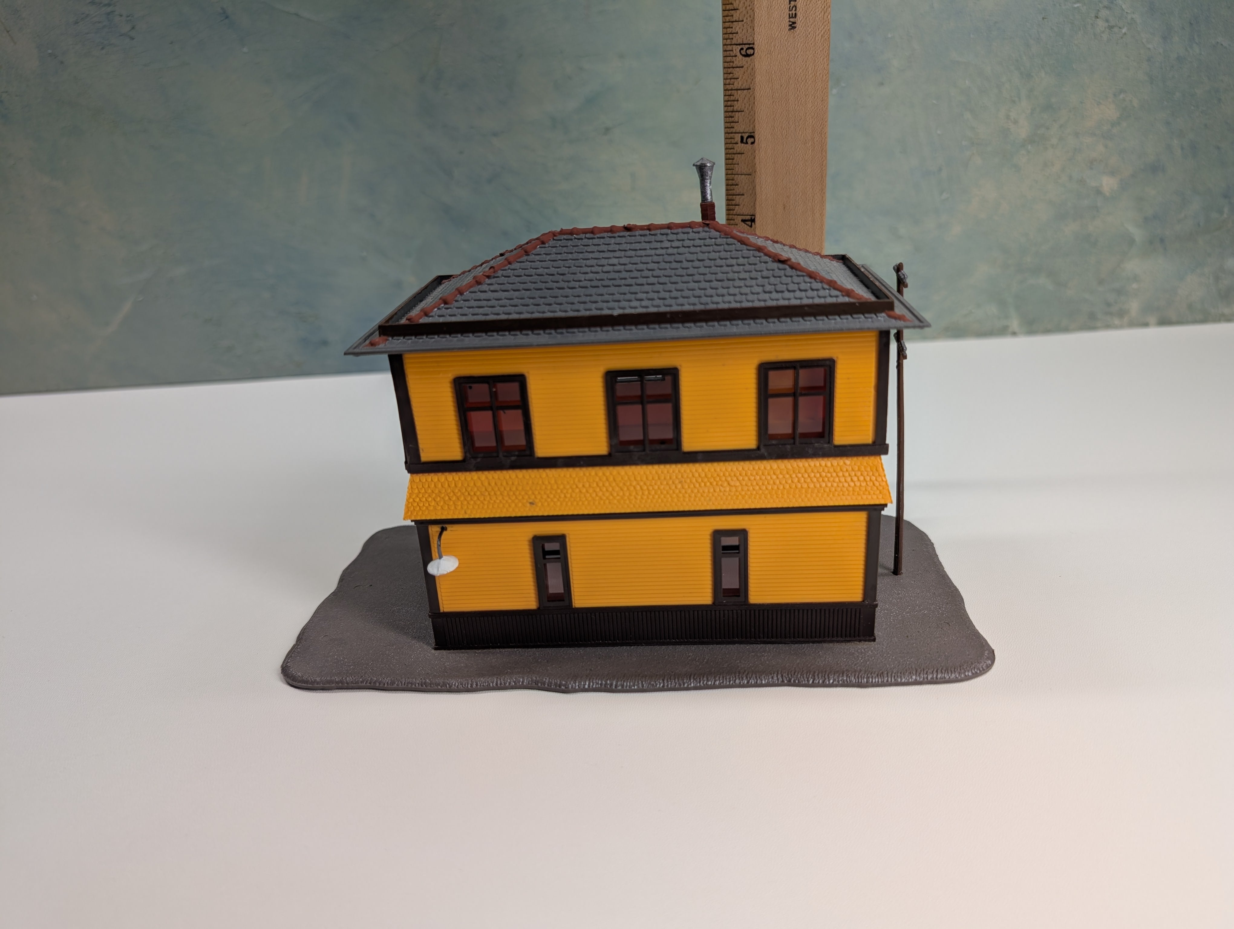 USED Pola HO Scale Yard Tower, Railroad Building
