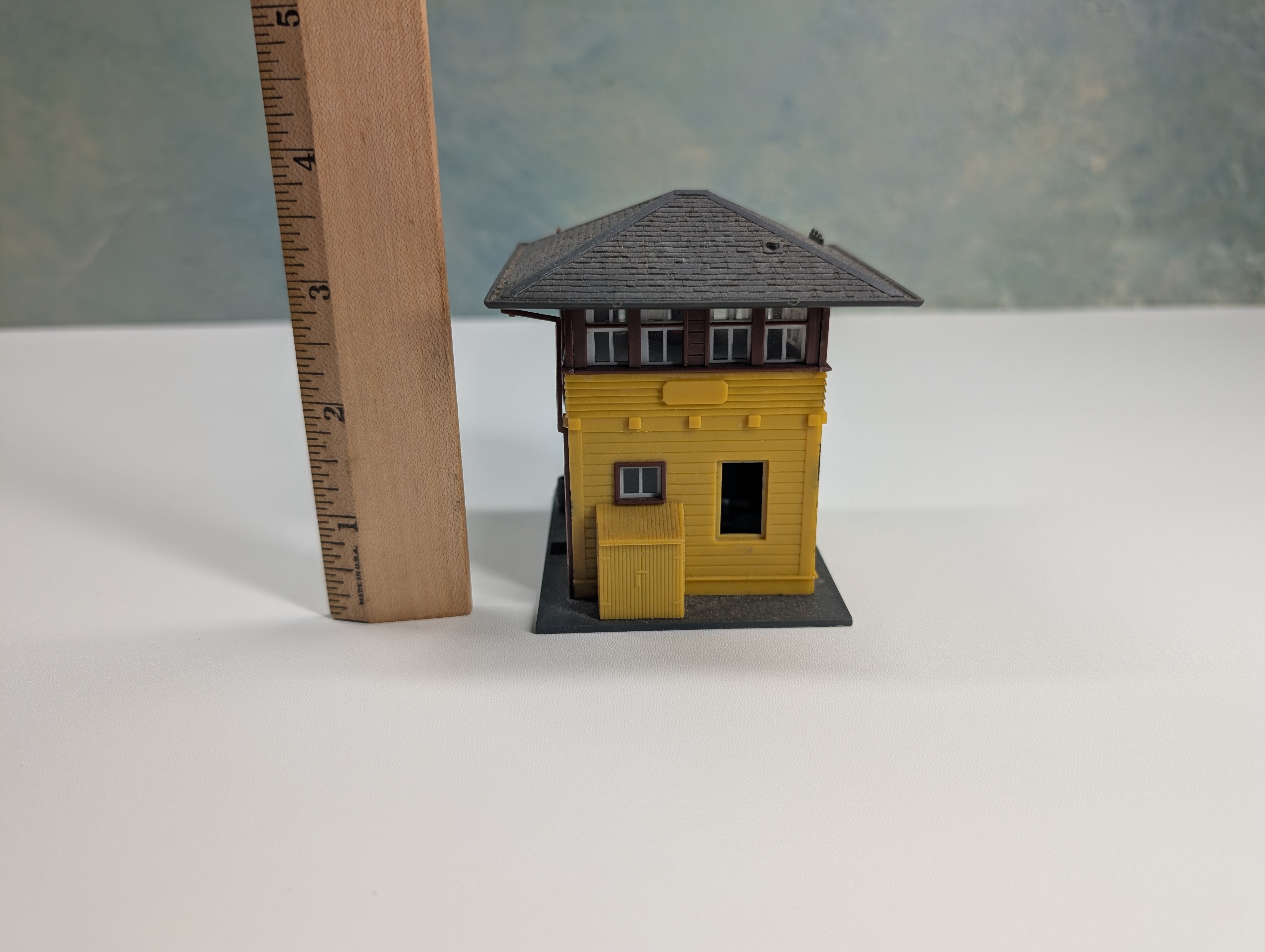 USED Revell HO Scale Guard Tower
