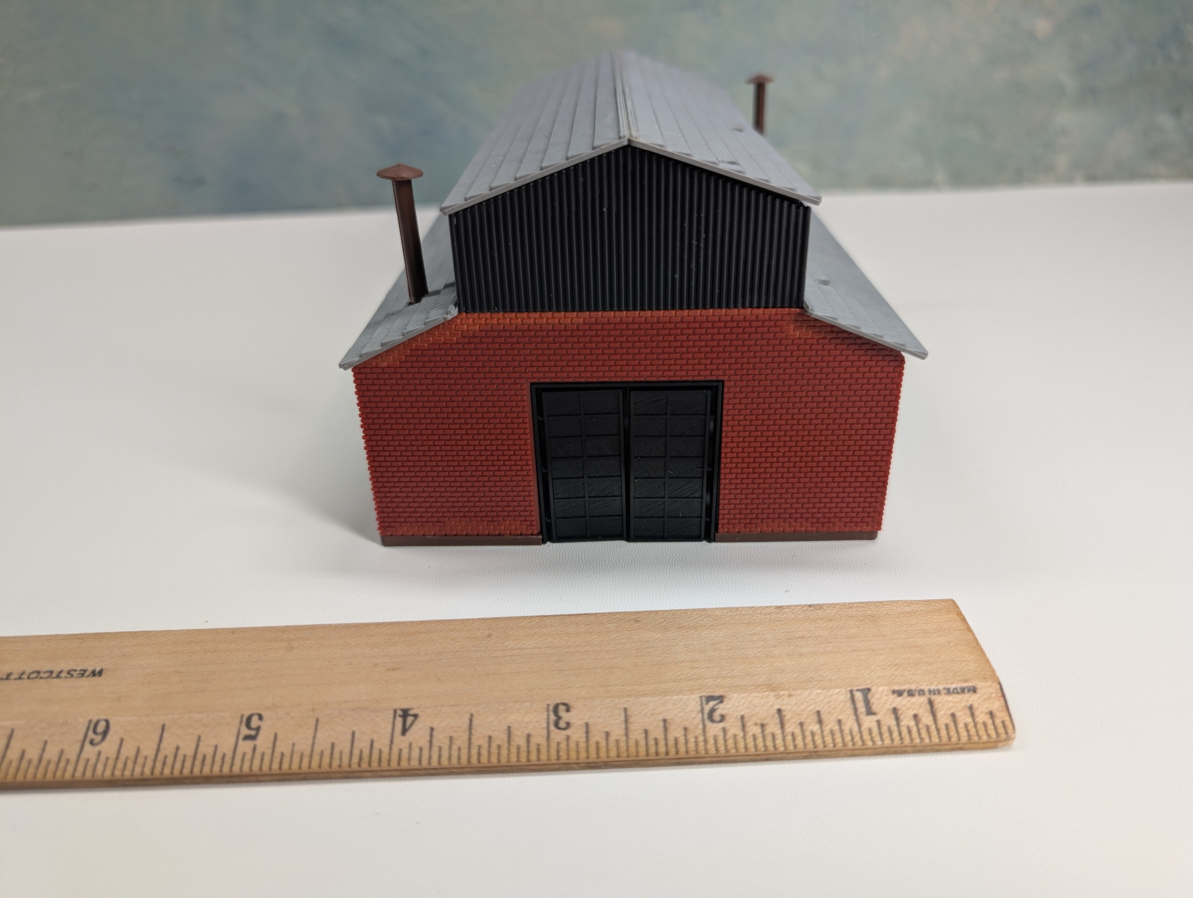 USED Heljan HO Scale Brick Warehouse