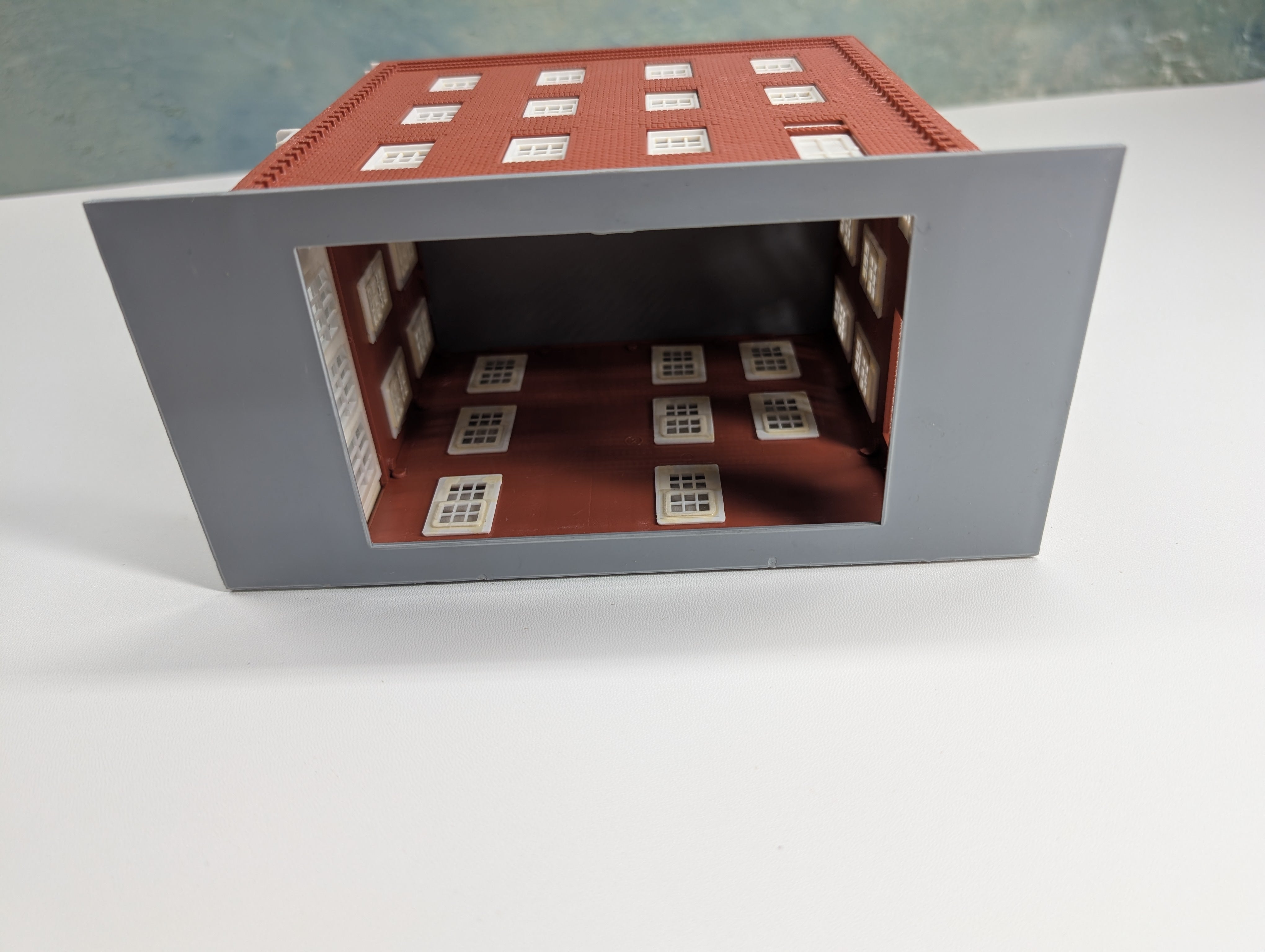 USED HO Scale Herald Star, Brick Building