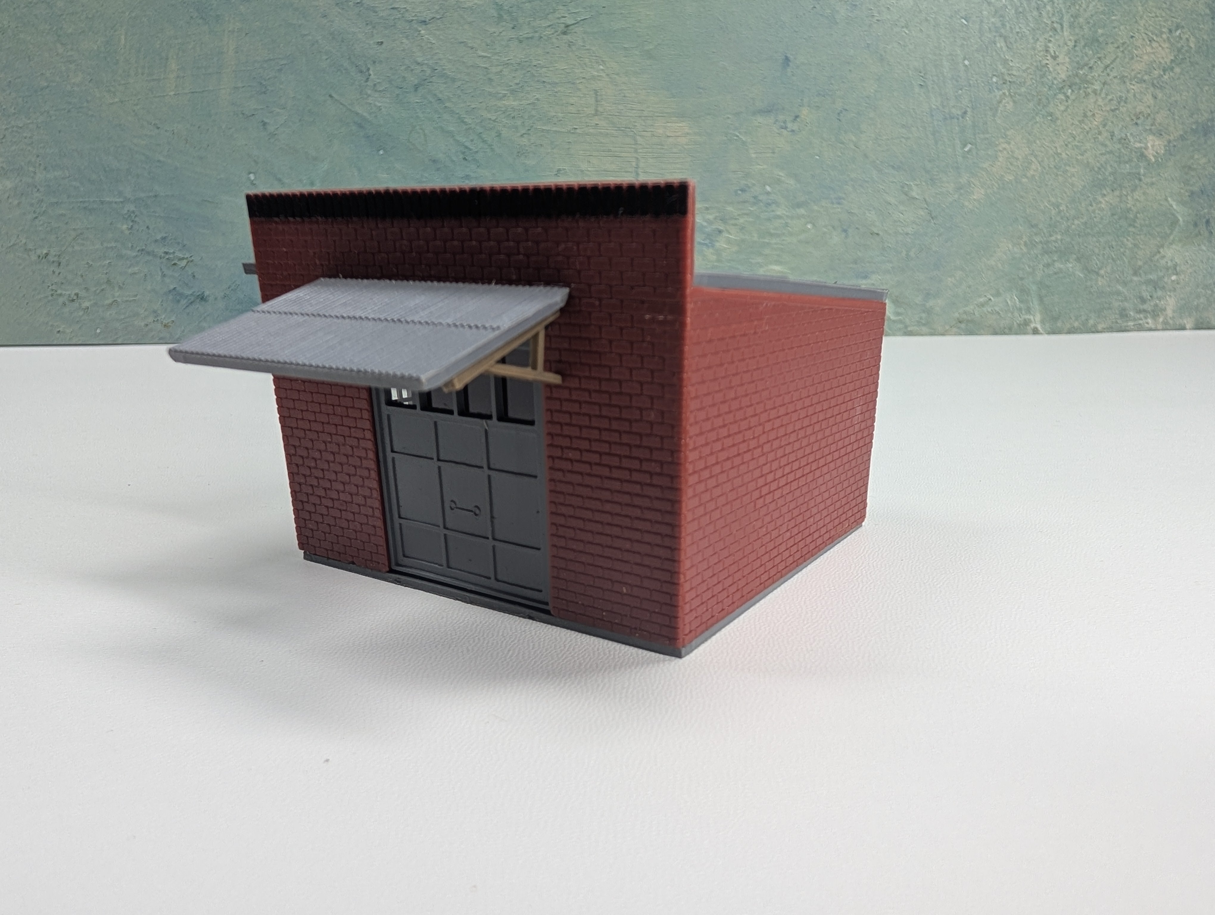 USED HO Scale Small Brick Garage