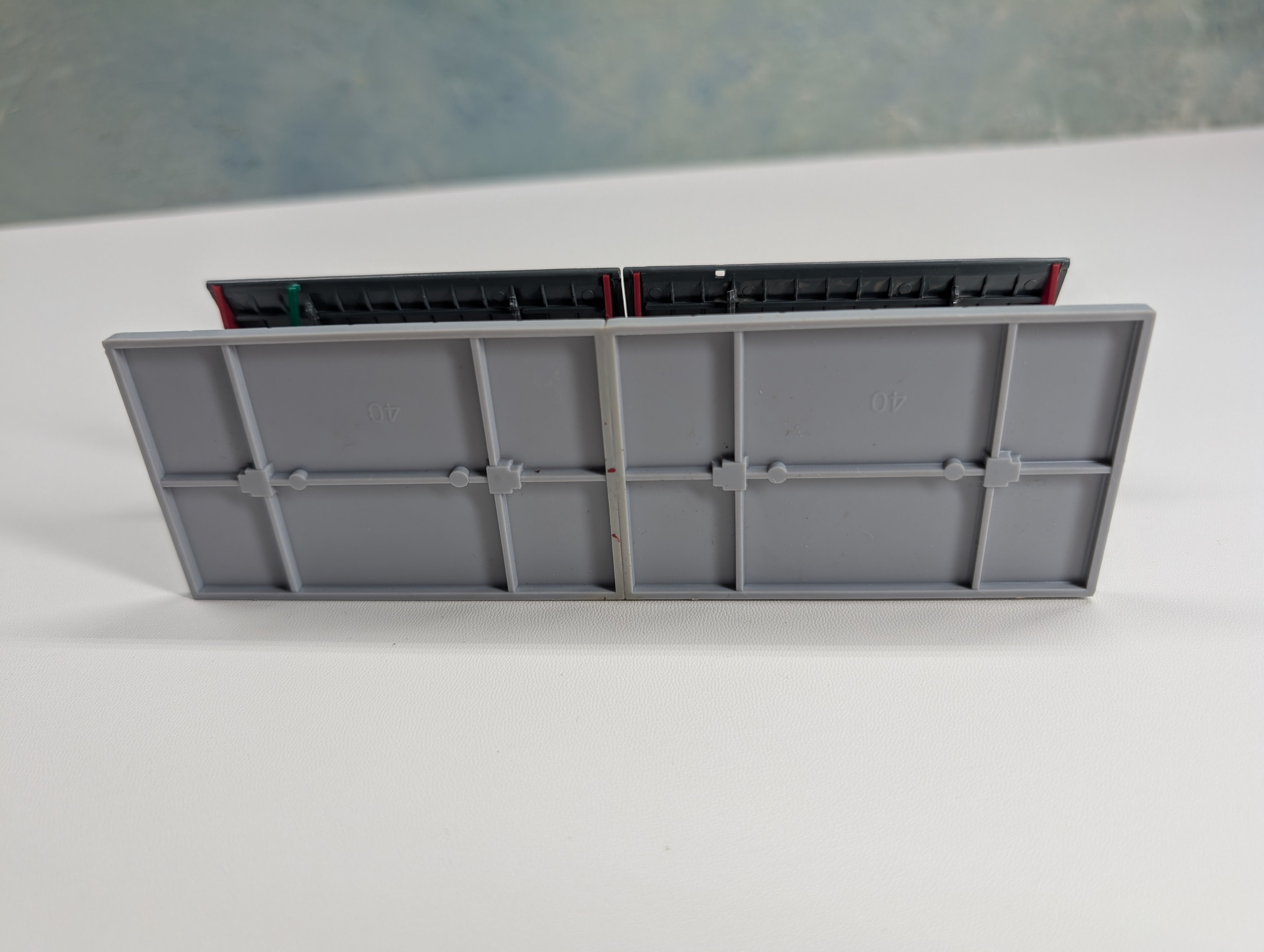 USED HO Scale Passenger Station Platform