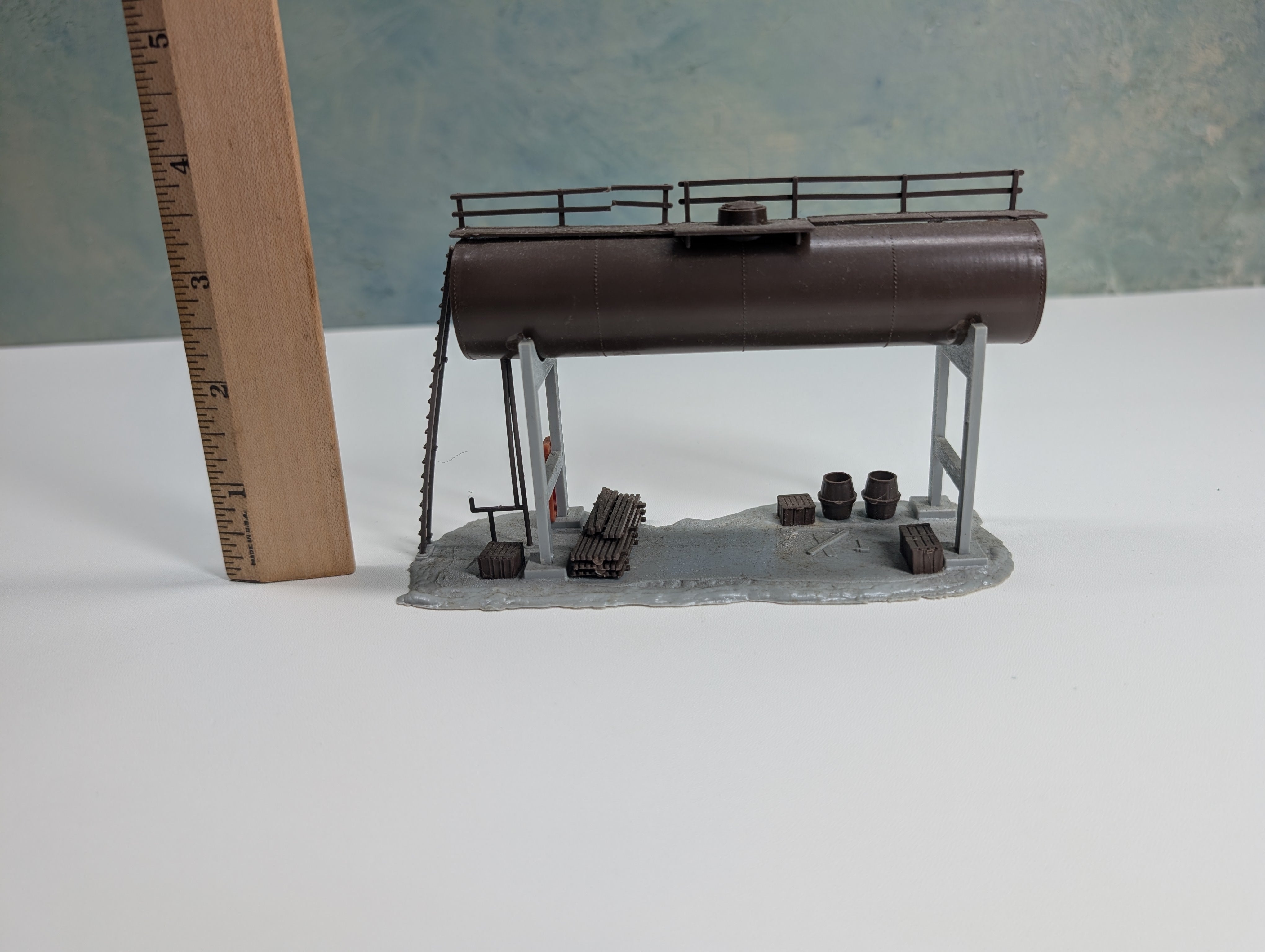 USED HO Scale Old Time Fuel Tank