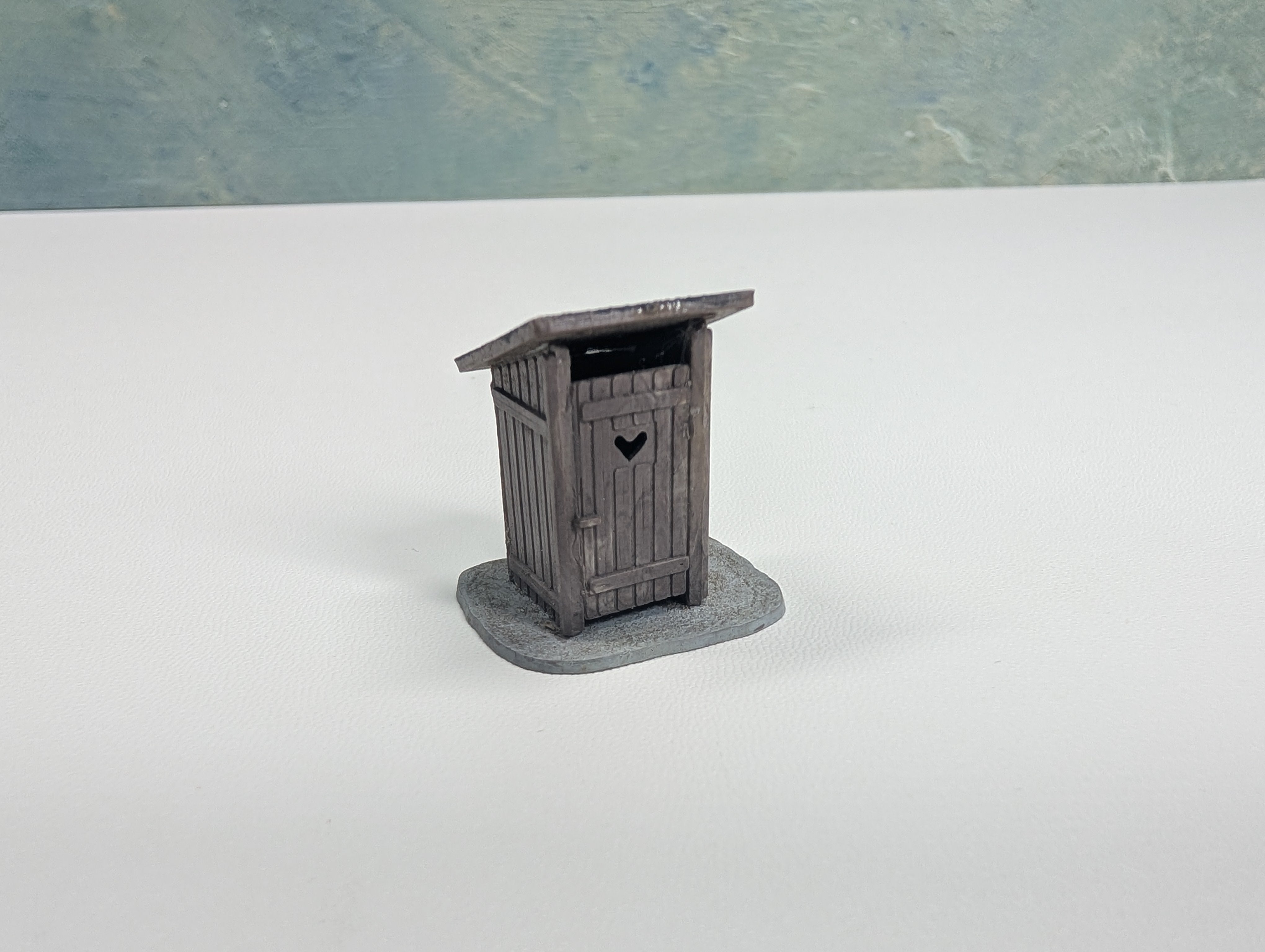 USED HO Scale Outhouse