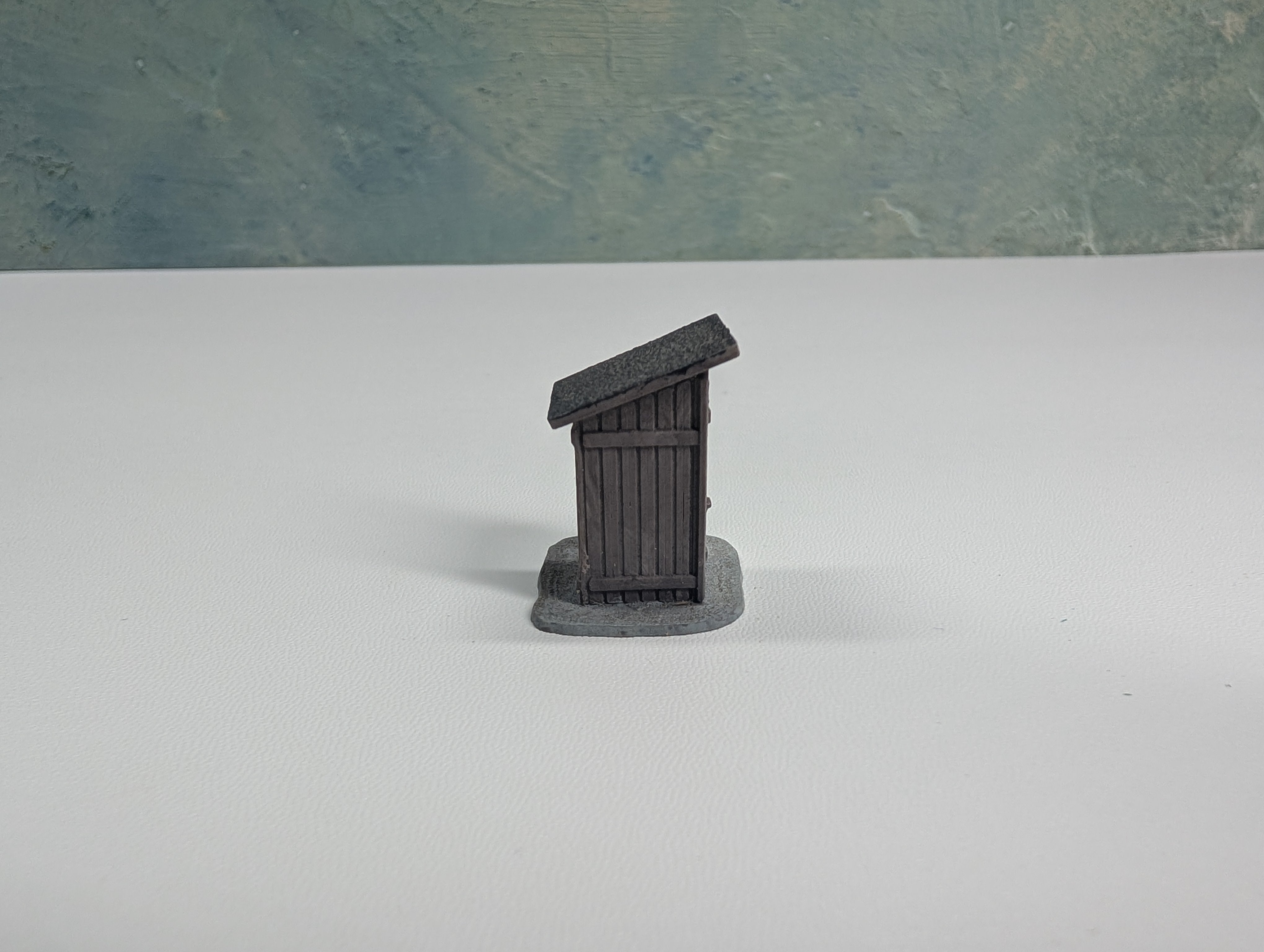 USED HO Scale Outhouse