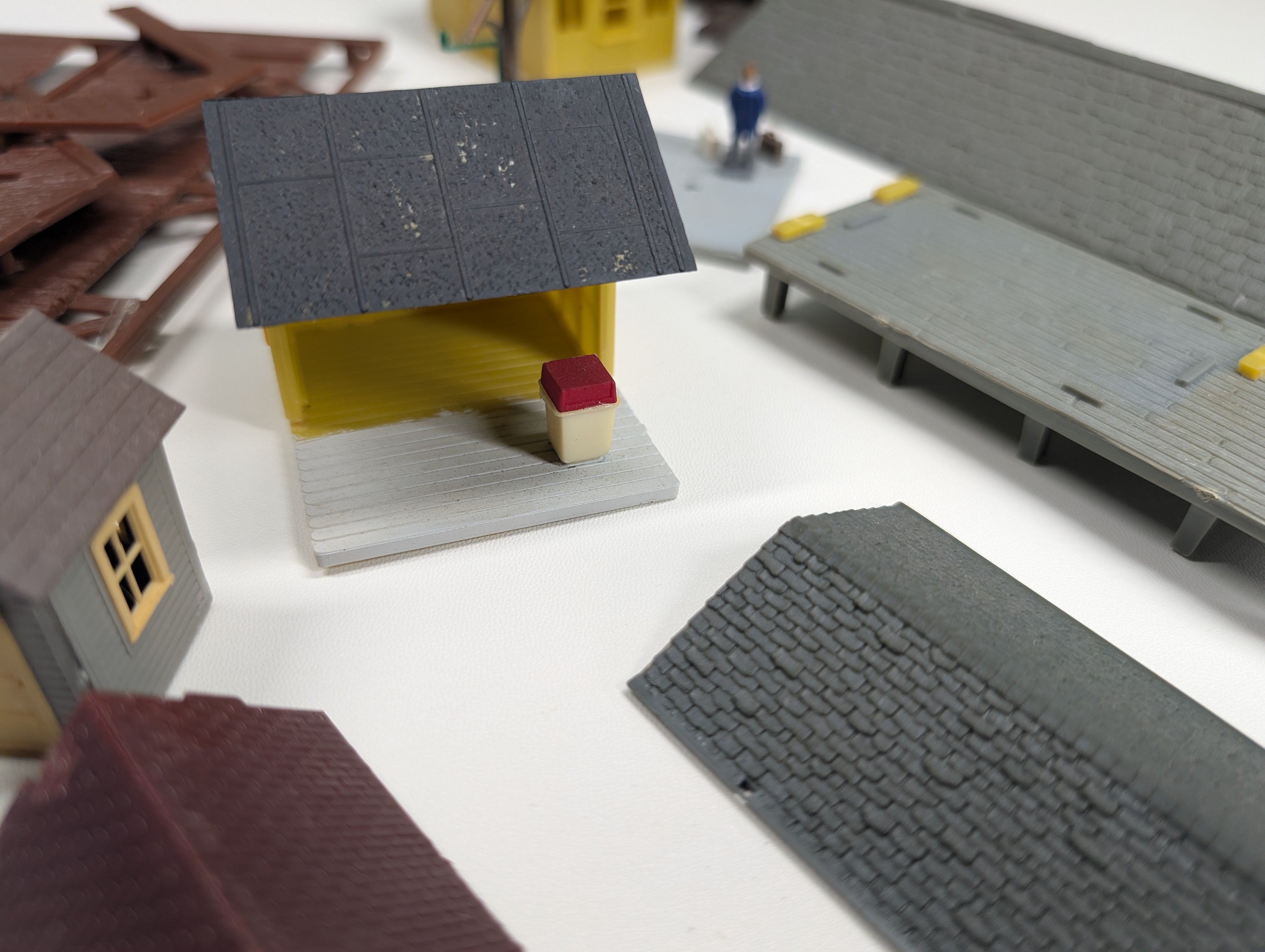 USED HO Scale Lot of Small Buildings and Building Parts, Great for Scratch Building