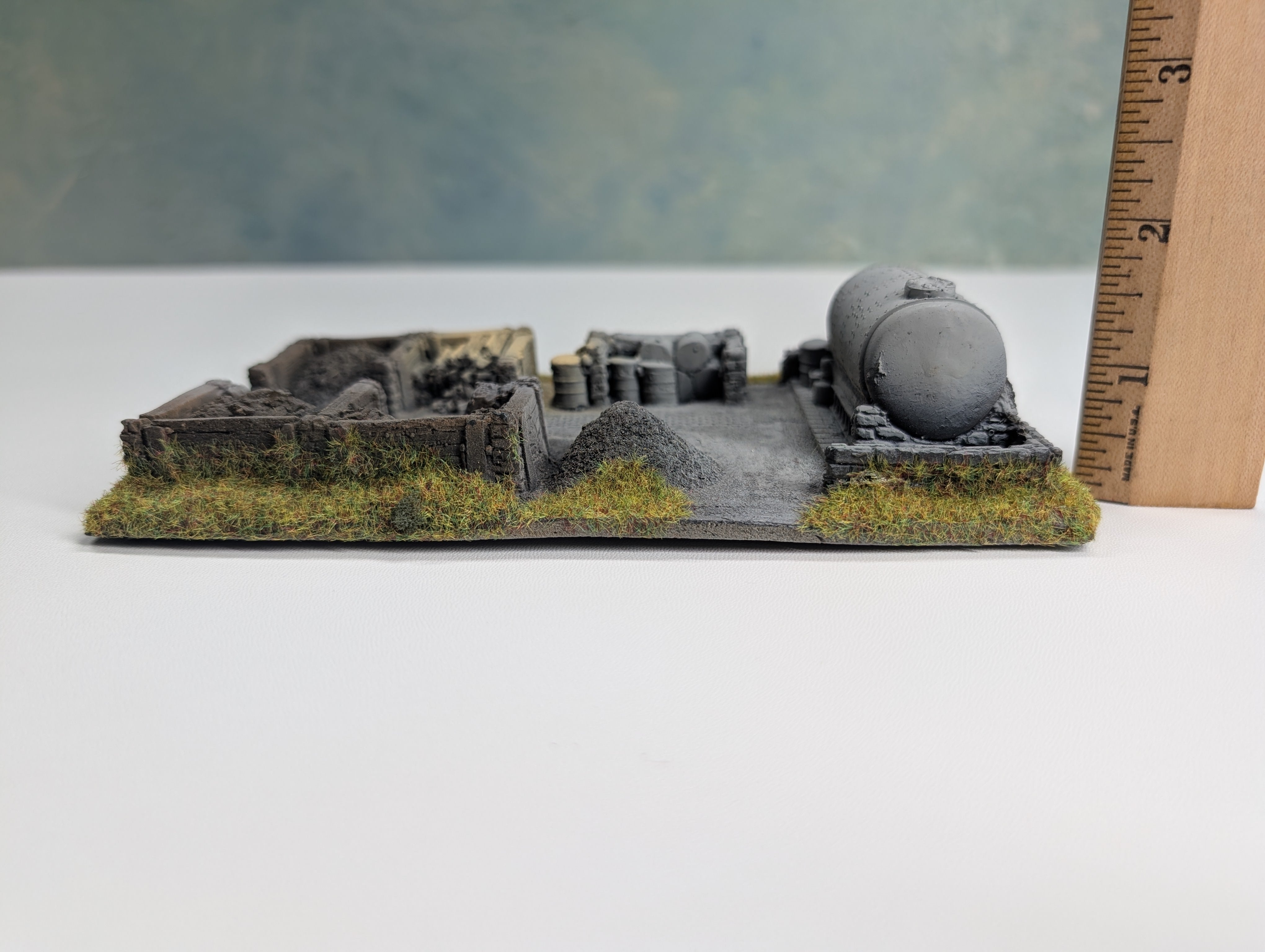 USED Noch B 614 HO Scale Coal Depot (hard foam platform)