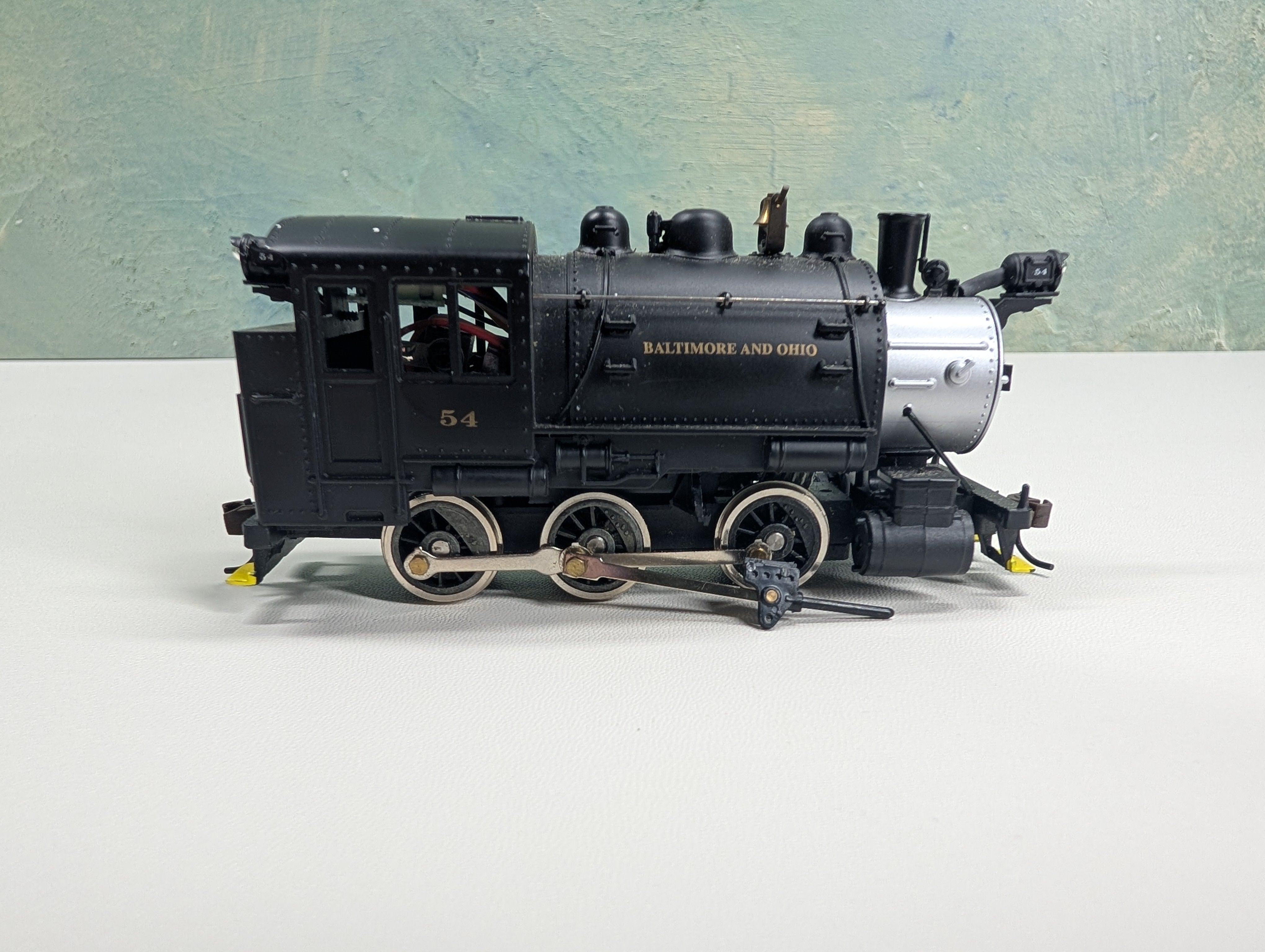 USED Mantua 393002 HO Scale 0-6-0 Tank Switcher Steam Locomotive Baltimore and Ohio #54 Runs But Needs Work DC