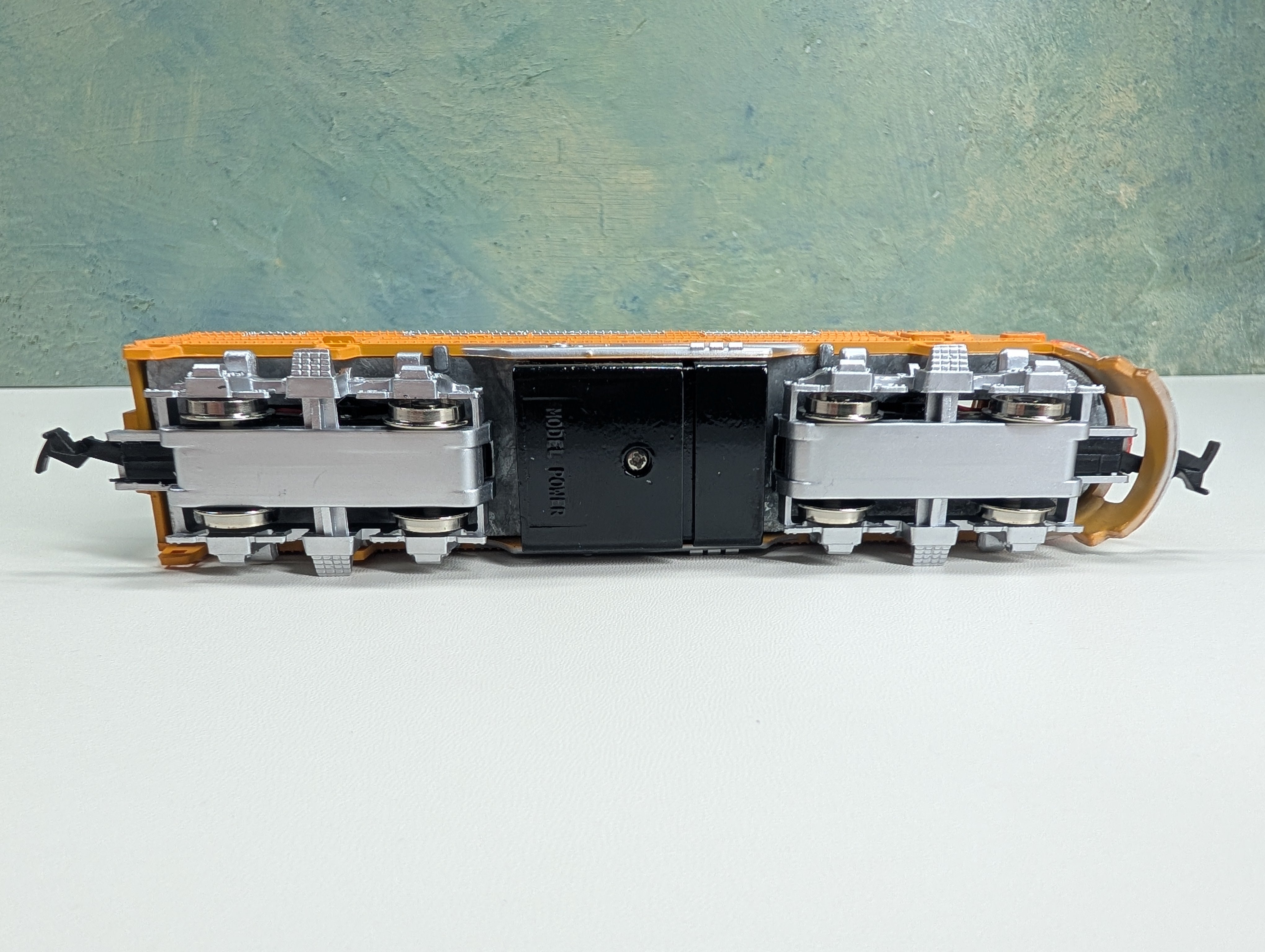 USED Model Power HO Scale F2 Diesel Locomotive Union Pacific #238 Runs Great DC