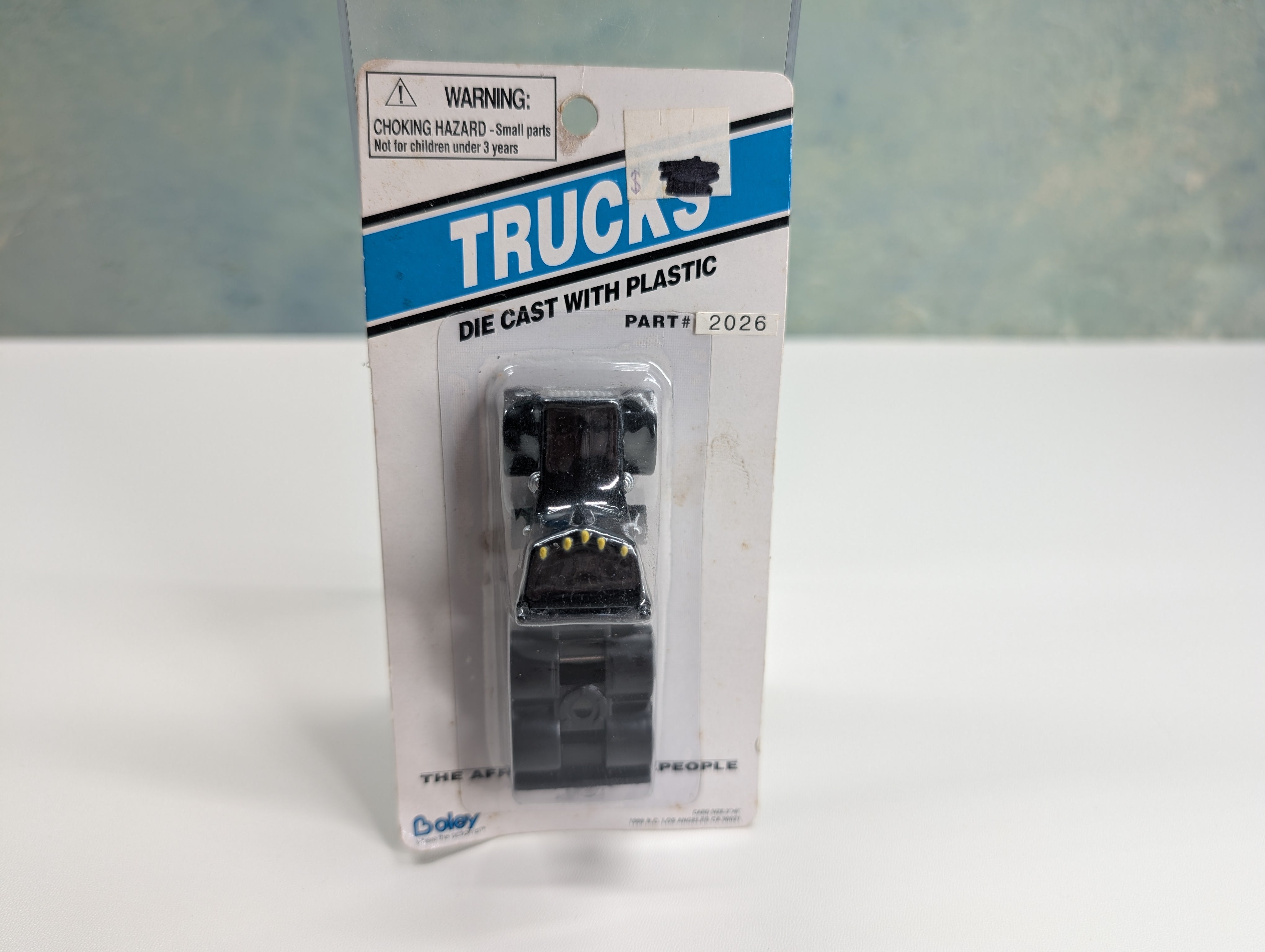 Boley HO Scale Black Semi Truck