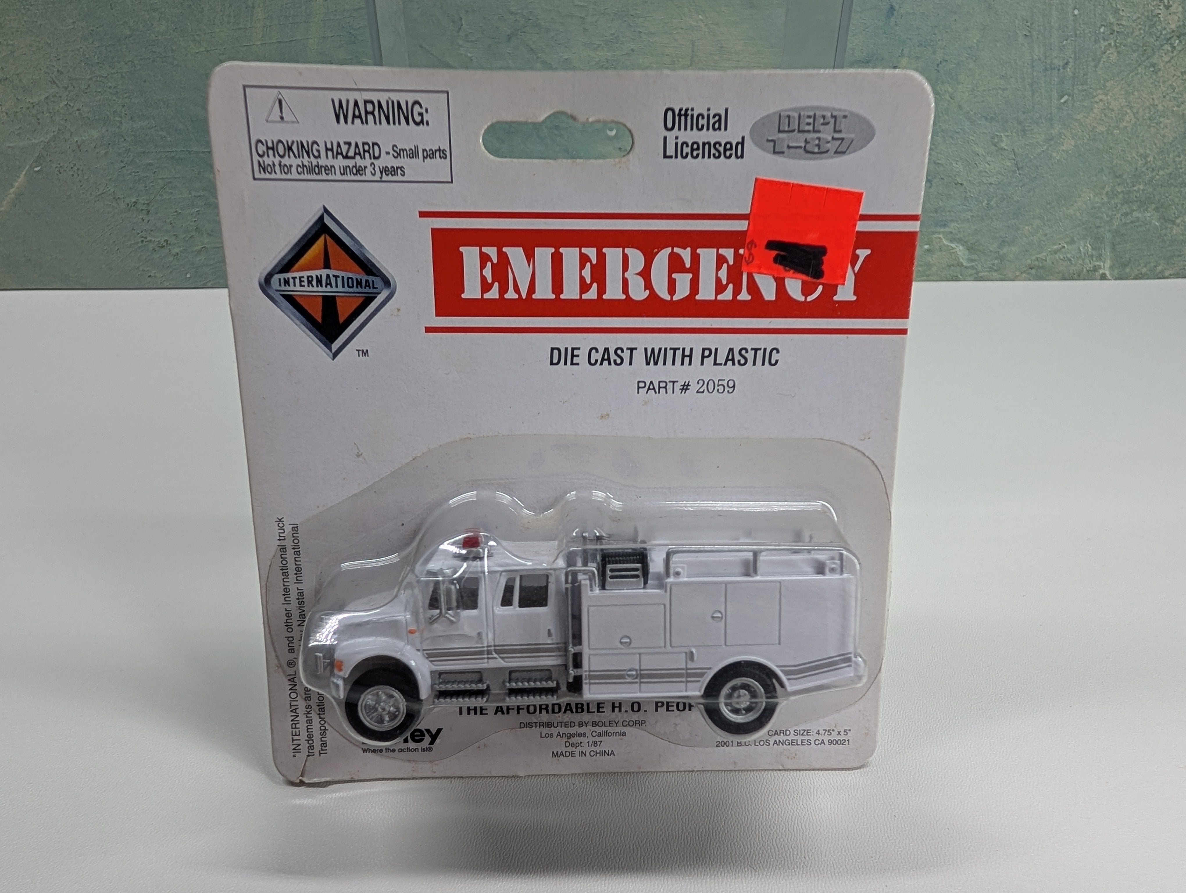 Boley HO Scale International Emergency Crew Cab Brush Fire Truck White Cab/Body