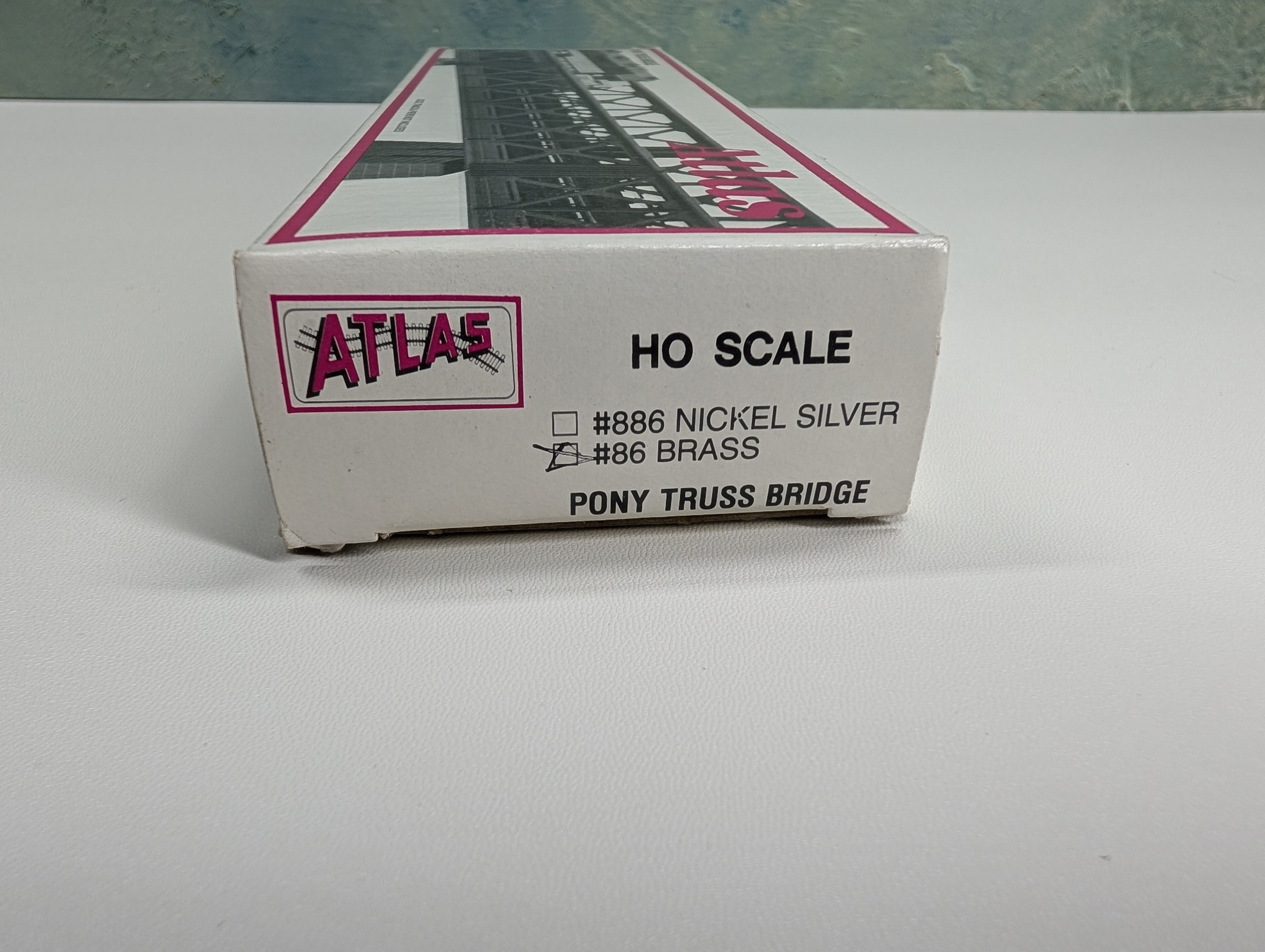 Atlas 86 HO Scale Pony Truss Bridge Kit with Brass Track