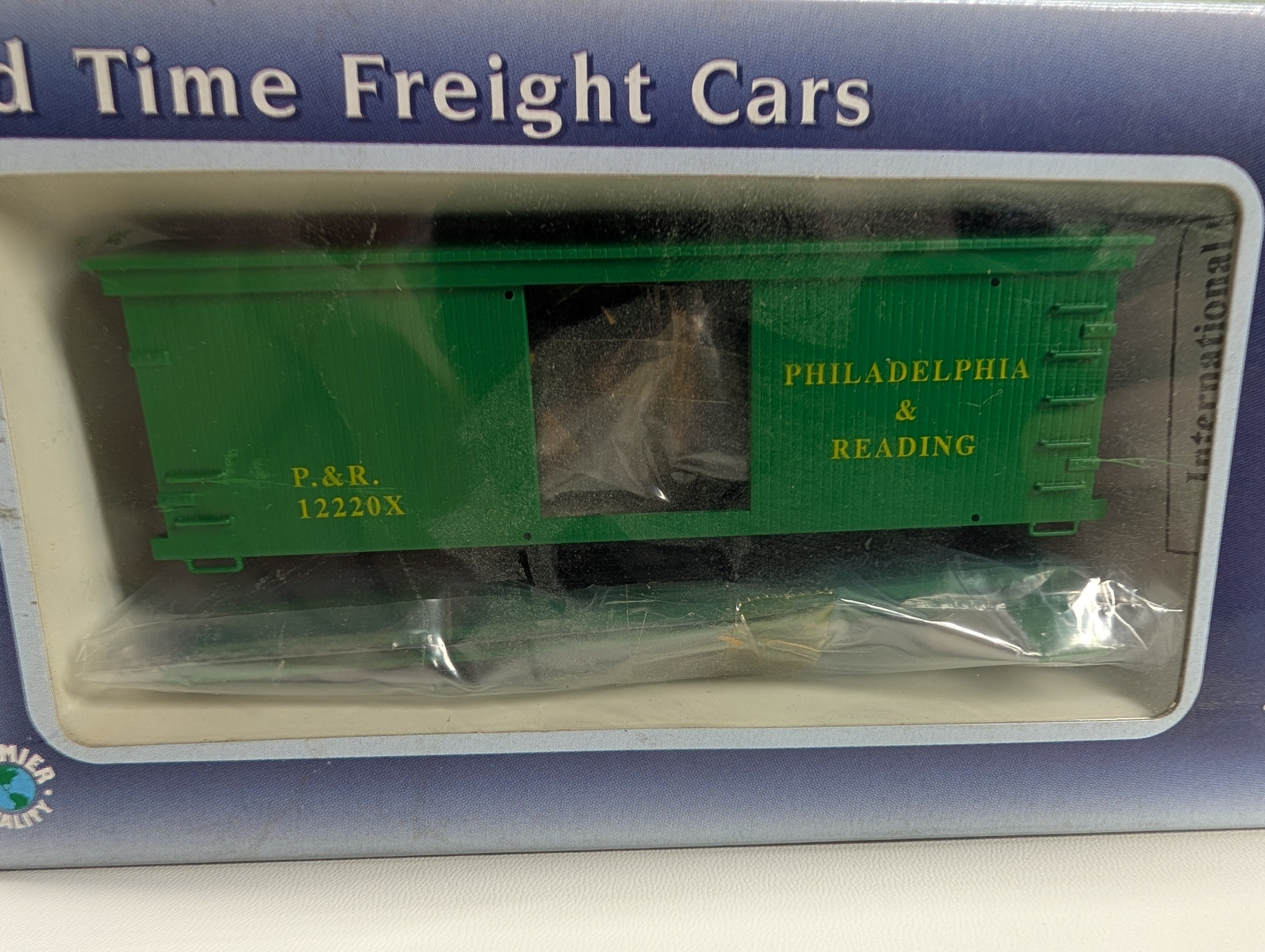 IHC HO Scale Old Time 30' Box Car Philadelphia and Reading P&R #12220X