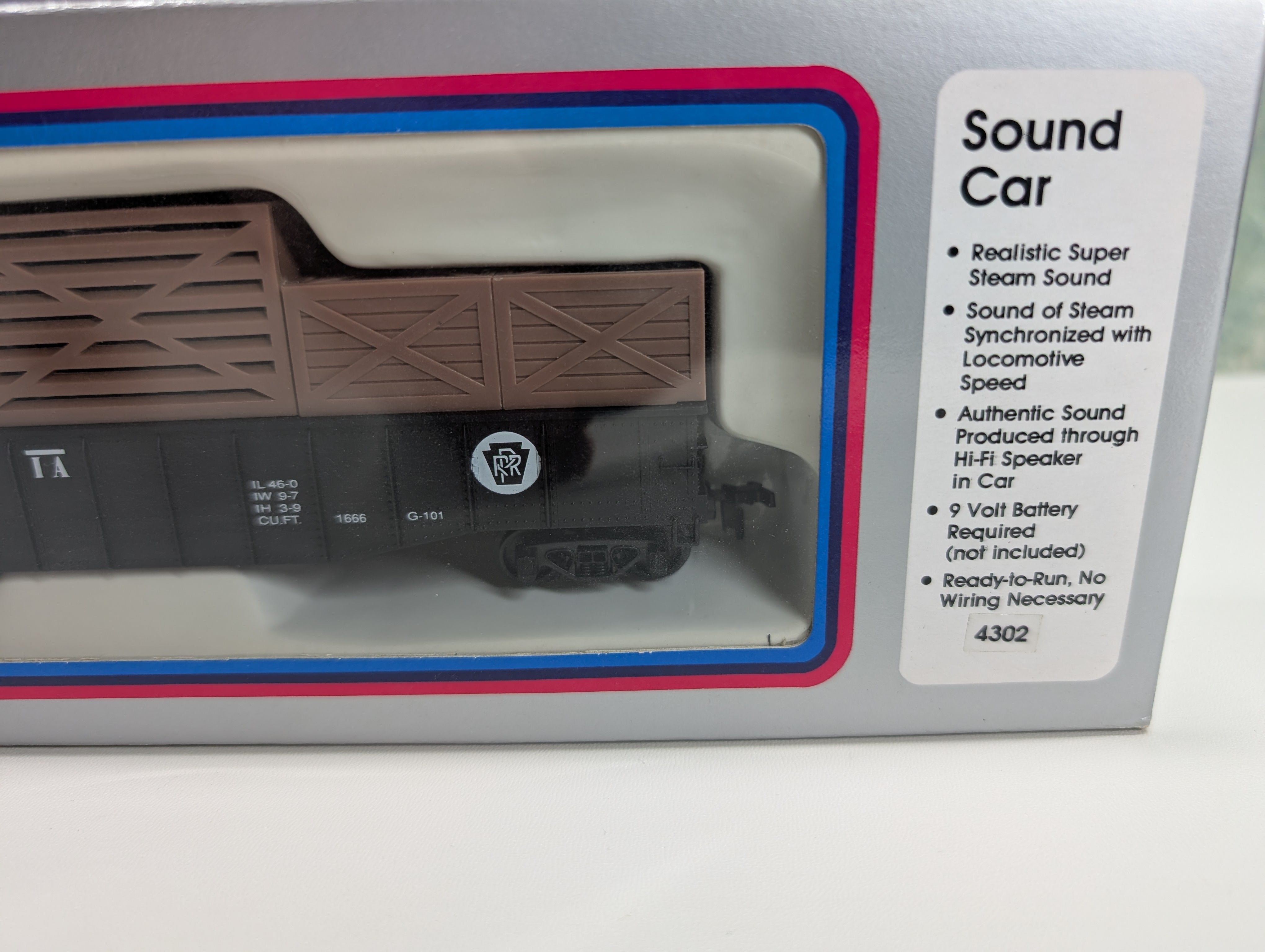 IHC 4302 HO Scale Sound Car Pennsylvania #357621