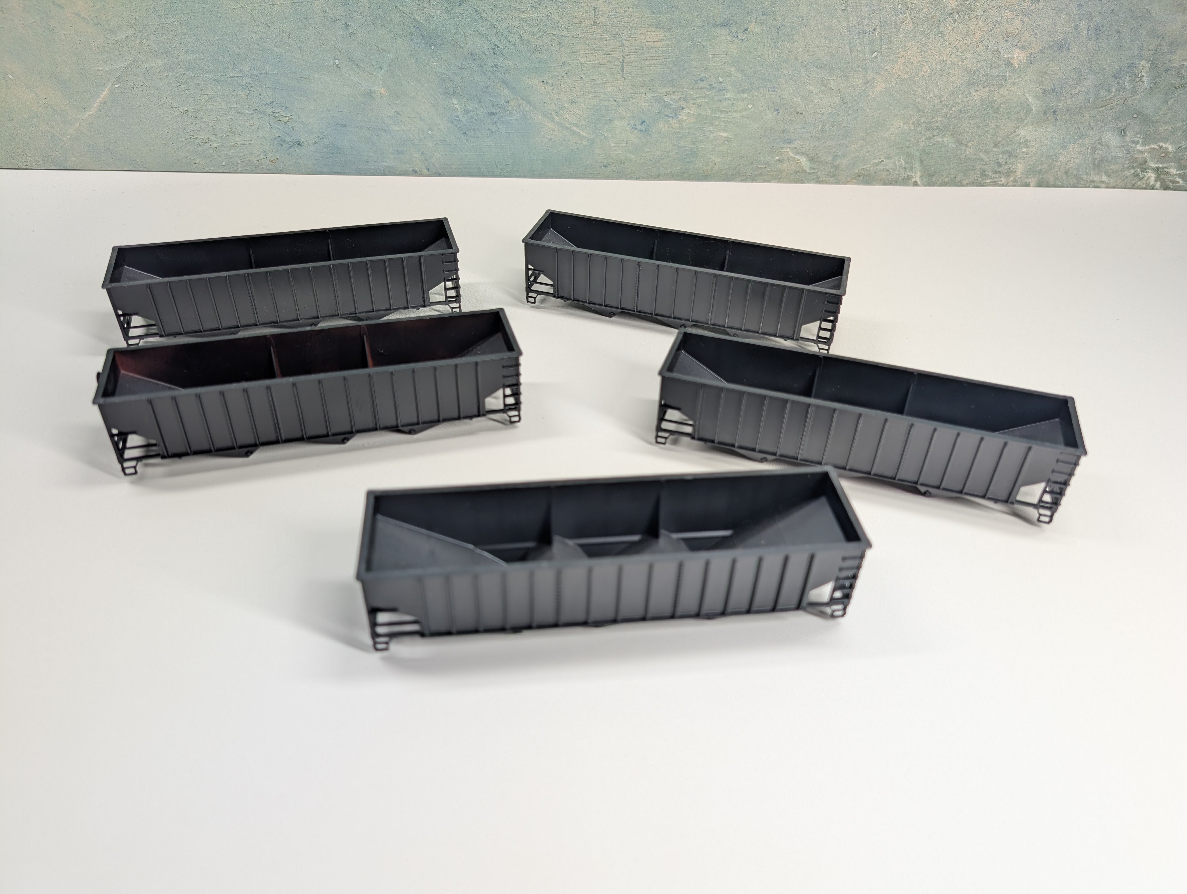 USED Stewart Hobbies HO Scale 70 Ton 14 Panel 3 Bay Hopper Shells (Black) (5 pcs)