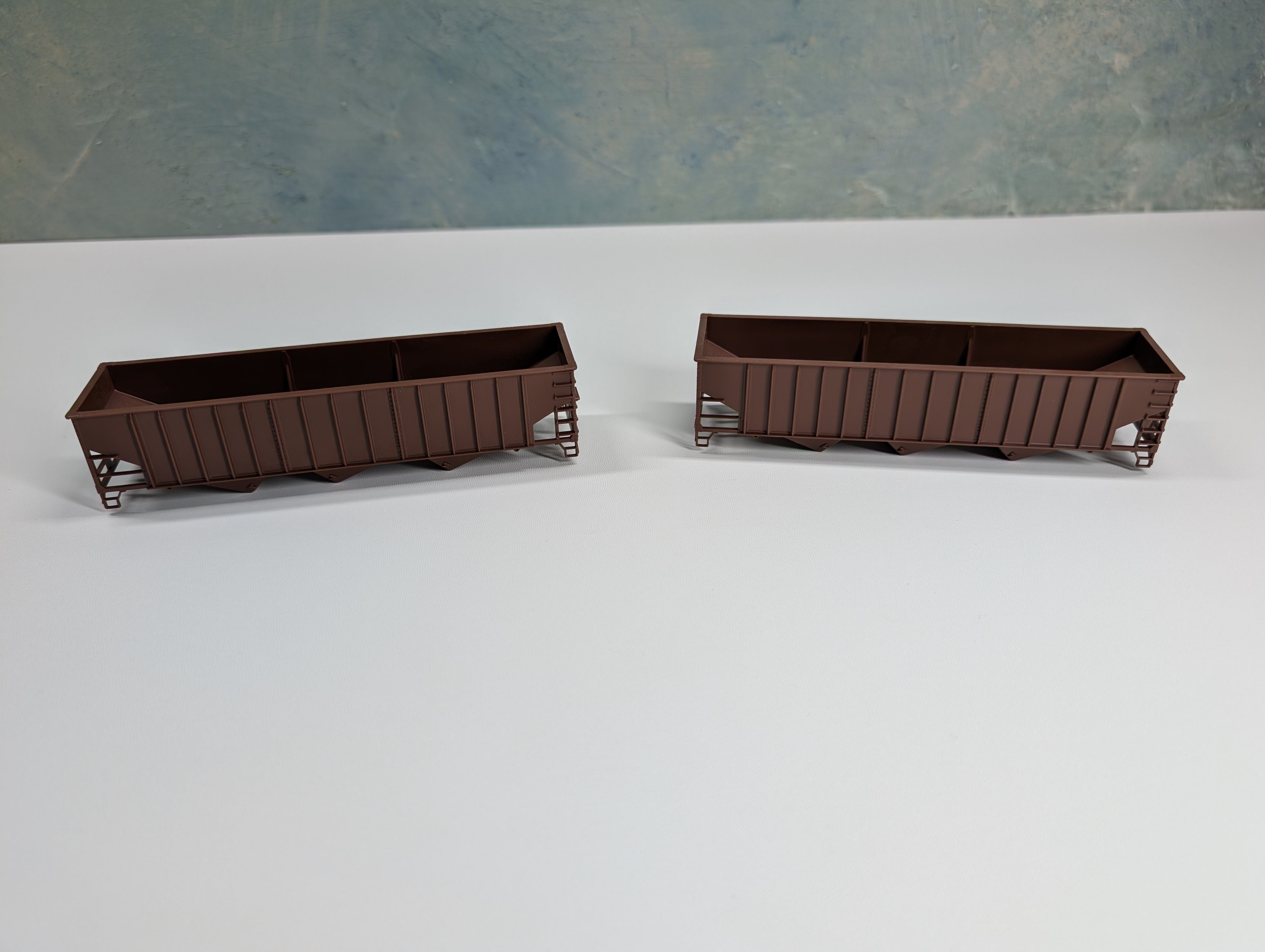 USED Stewart Hobbies HO Scale 70 Ton 14 Panel 3 Bay Hopper Shells (Brown) (2 pcs)