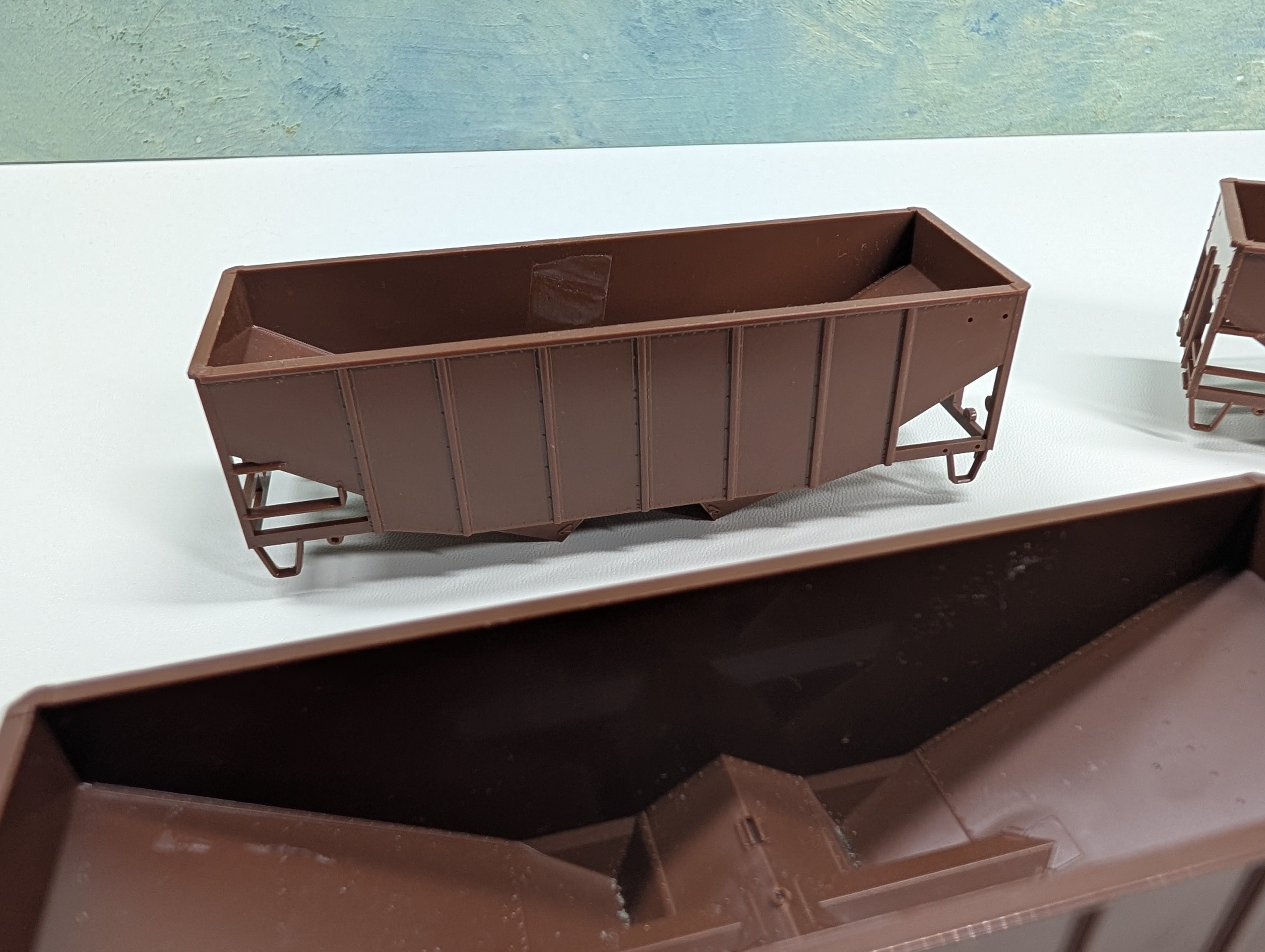 USED Stewart Hobbies HO Scale 6 Panel 2 Bay Hopper Shells (Brown) (4 pcs)