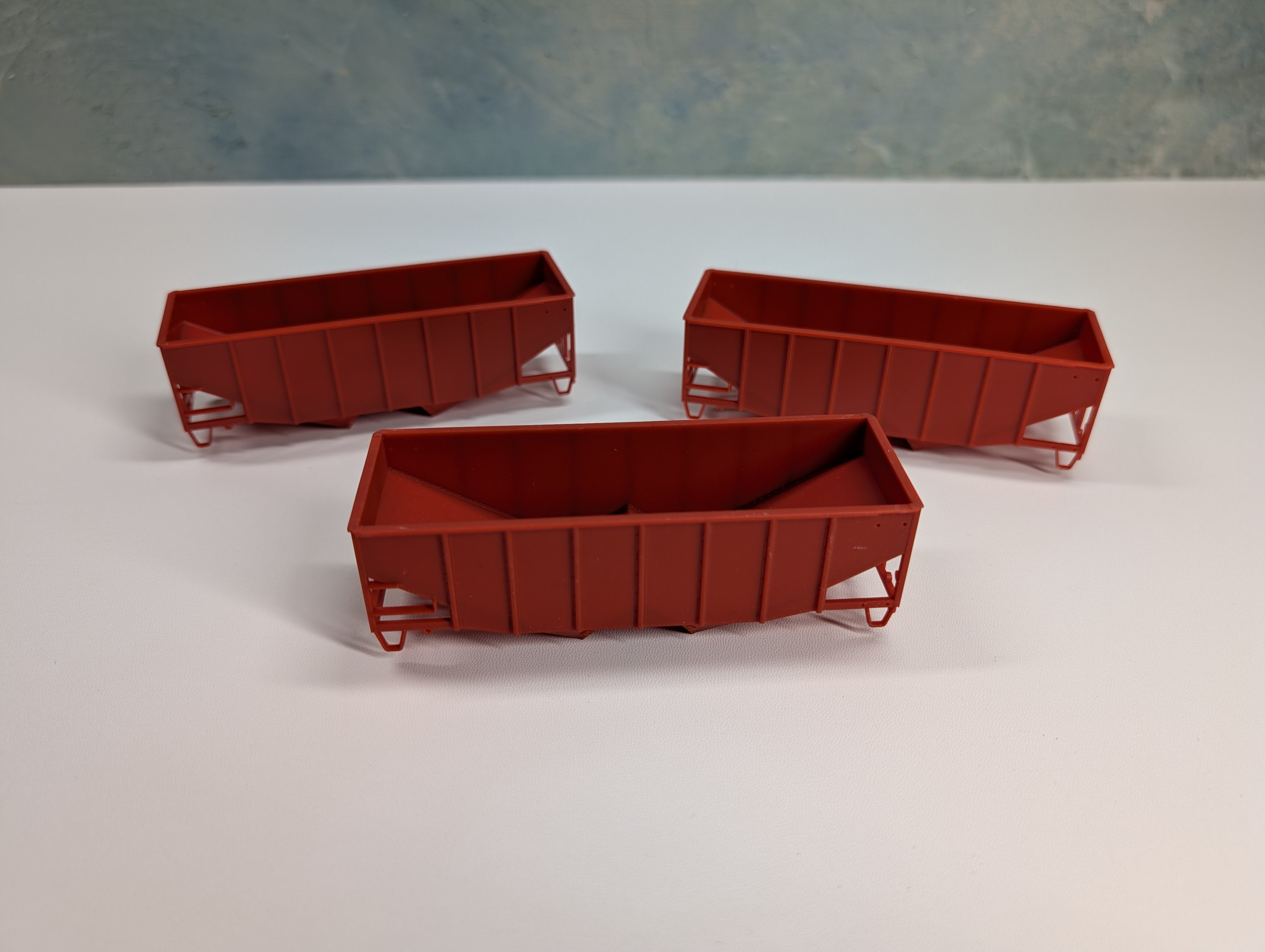 USED Stewart Hobbies HO Scale 6 Panel 2 Bay Hopper Shells (Orange) (3