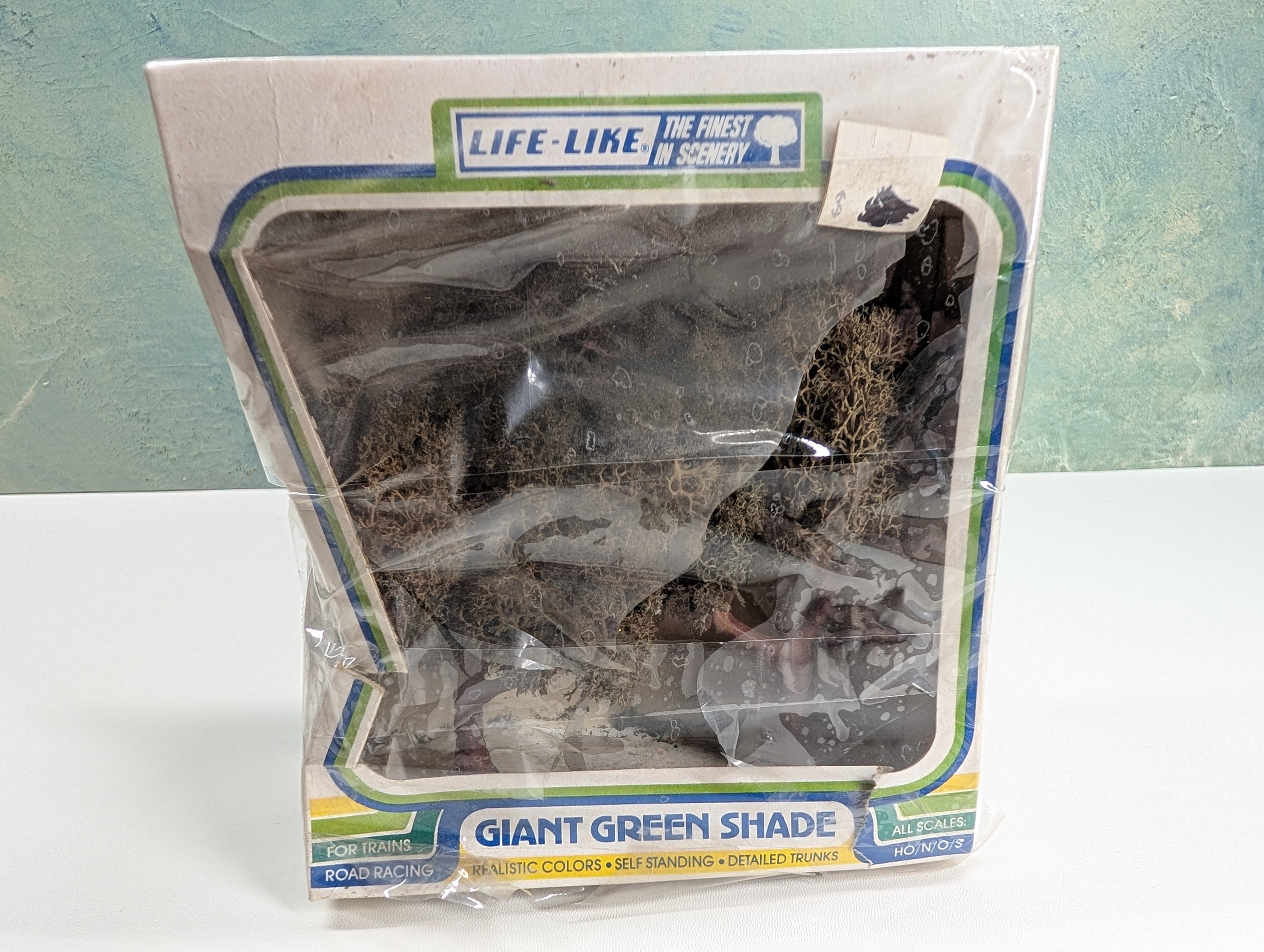 Life-Like 1015 Multi Scale Giant Green Shade Trees (2 pcs)