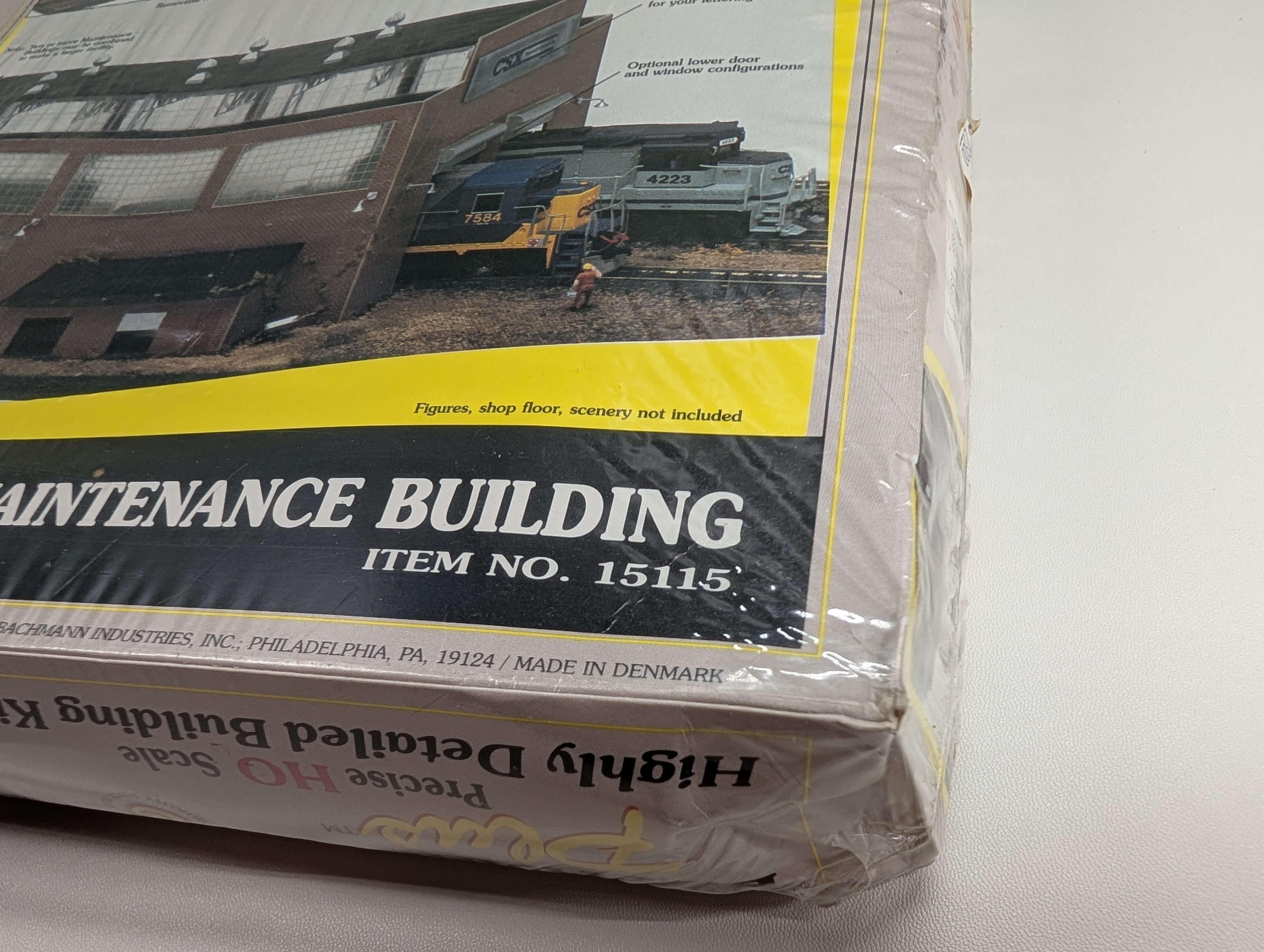 Bachmann 15115 HO Scale Locomotive Maintenance Building (Sealed) Bachmann Plus KIT