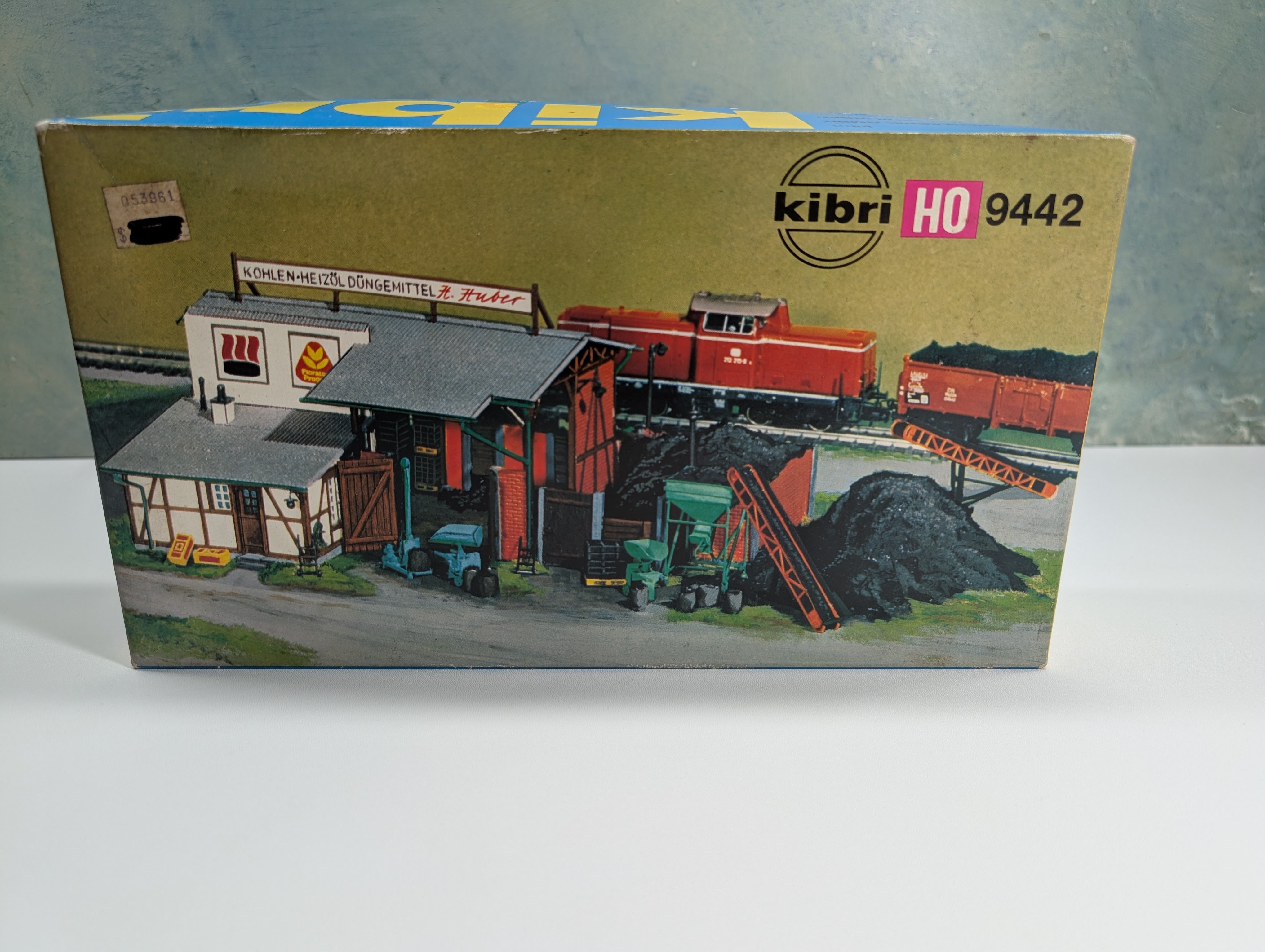 Kibri B-9442 HO Scale Coal Station Supplier KIT