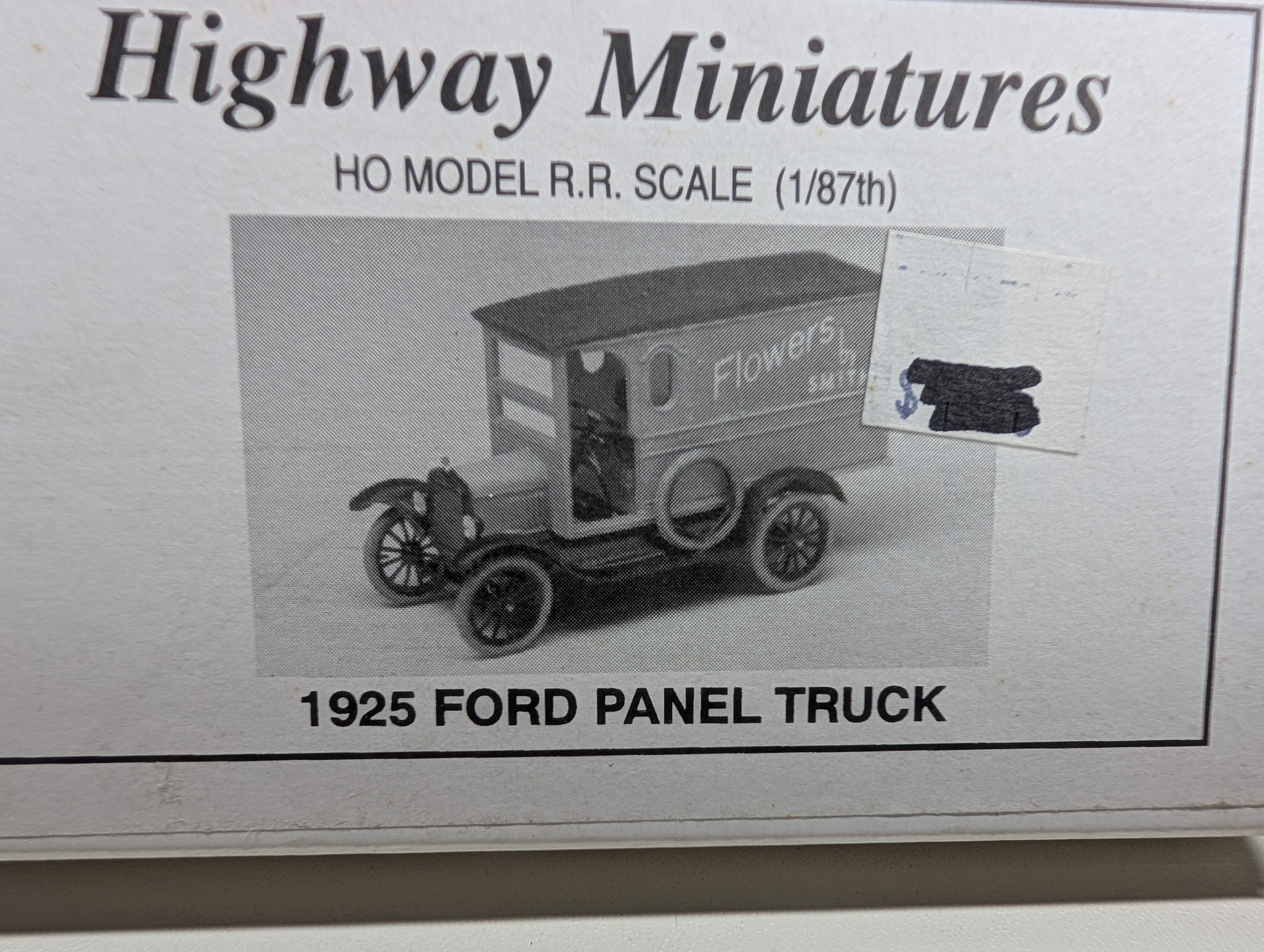 Highway Miniatures 360-216 HO Scale 1925 Ford Panel Truck KIT
