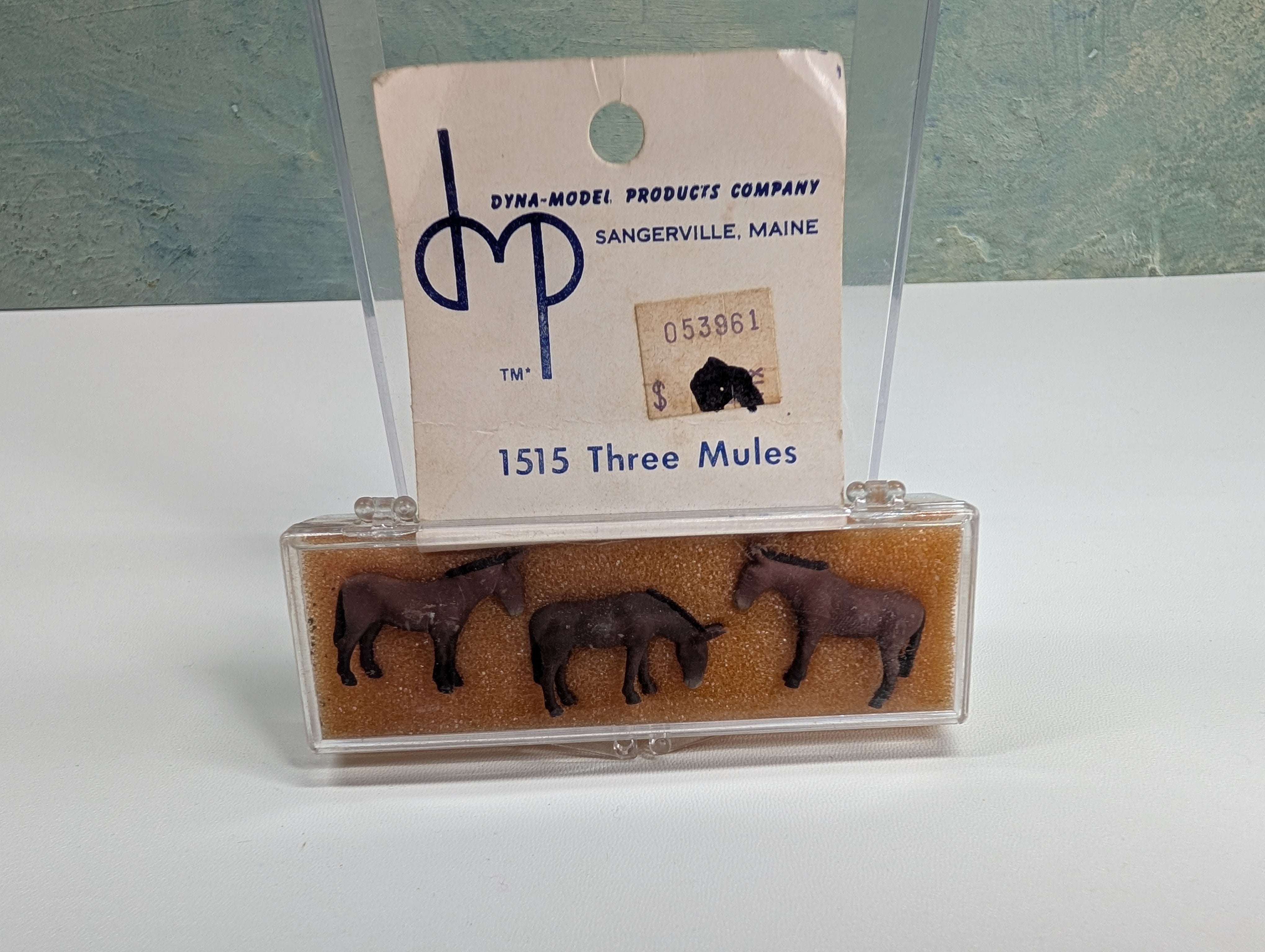 Model Dynamics Inc 1515 HO Scale Mules, Very Detailed (3 pcs)
