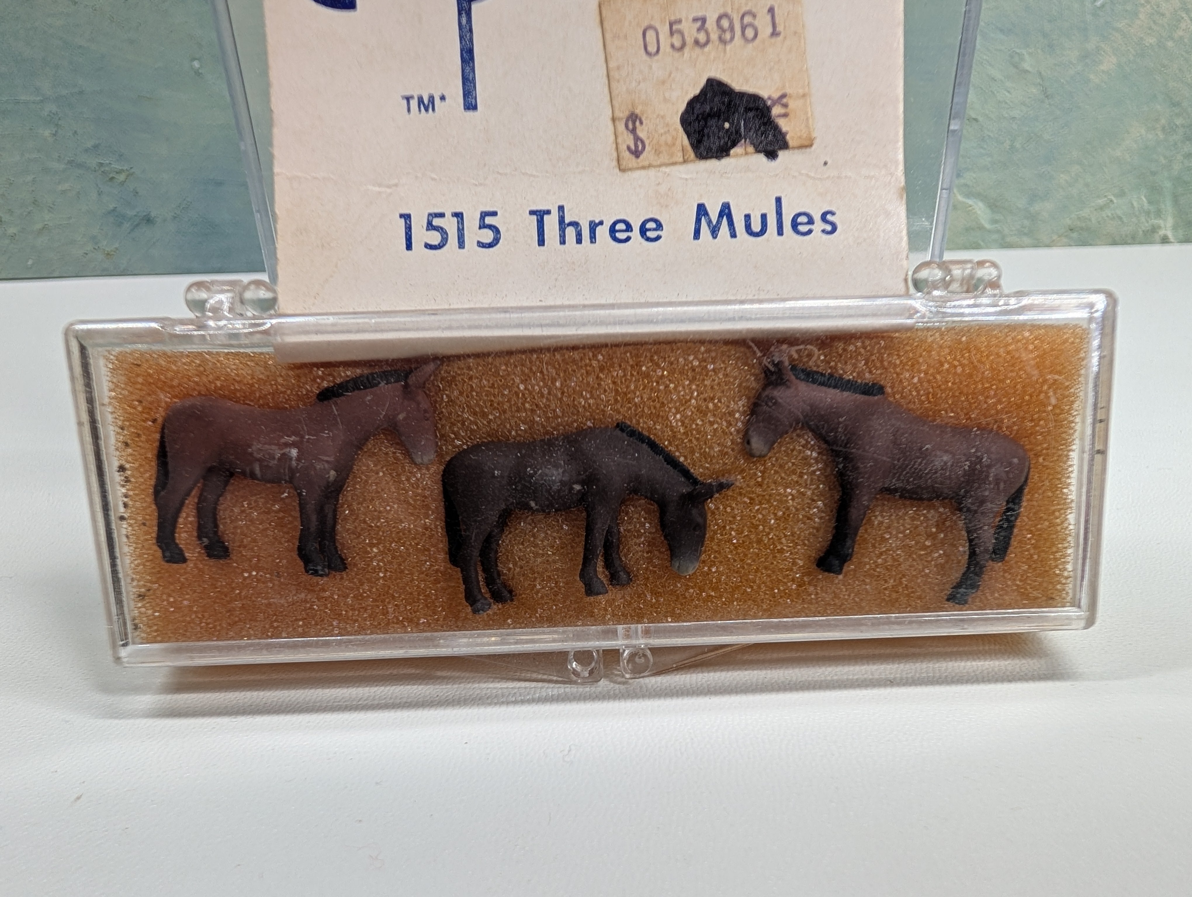 Model Dynamics Inc 1515 HO Scale Mules, Very Detailed (3 pcs)