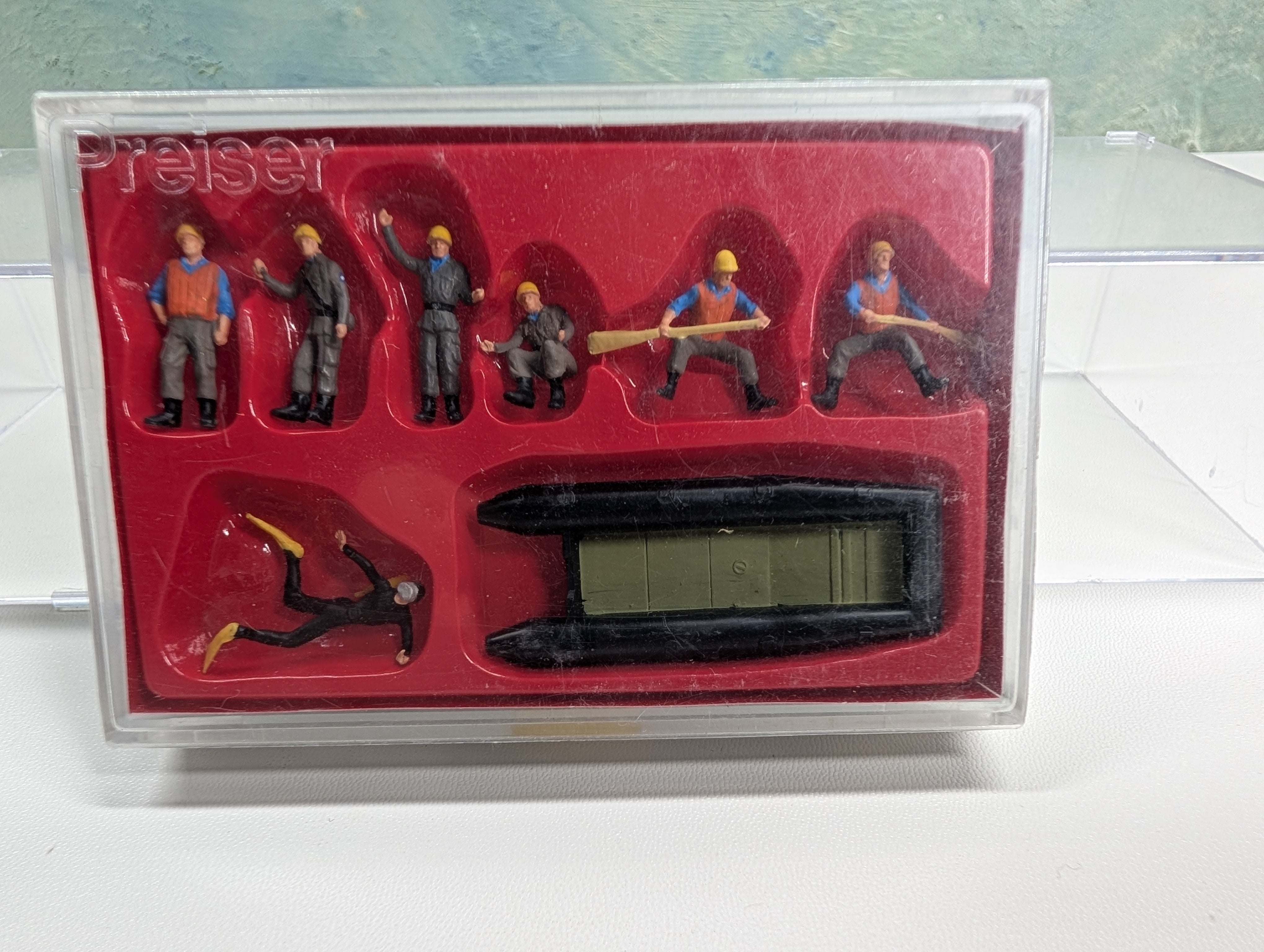 Preiser 10246 HO Scale Boat Rescue Workers and Boat (8 pcs)
