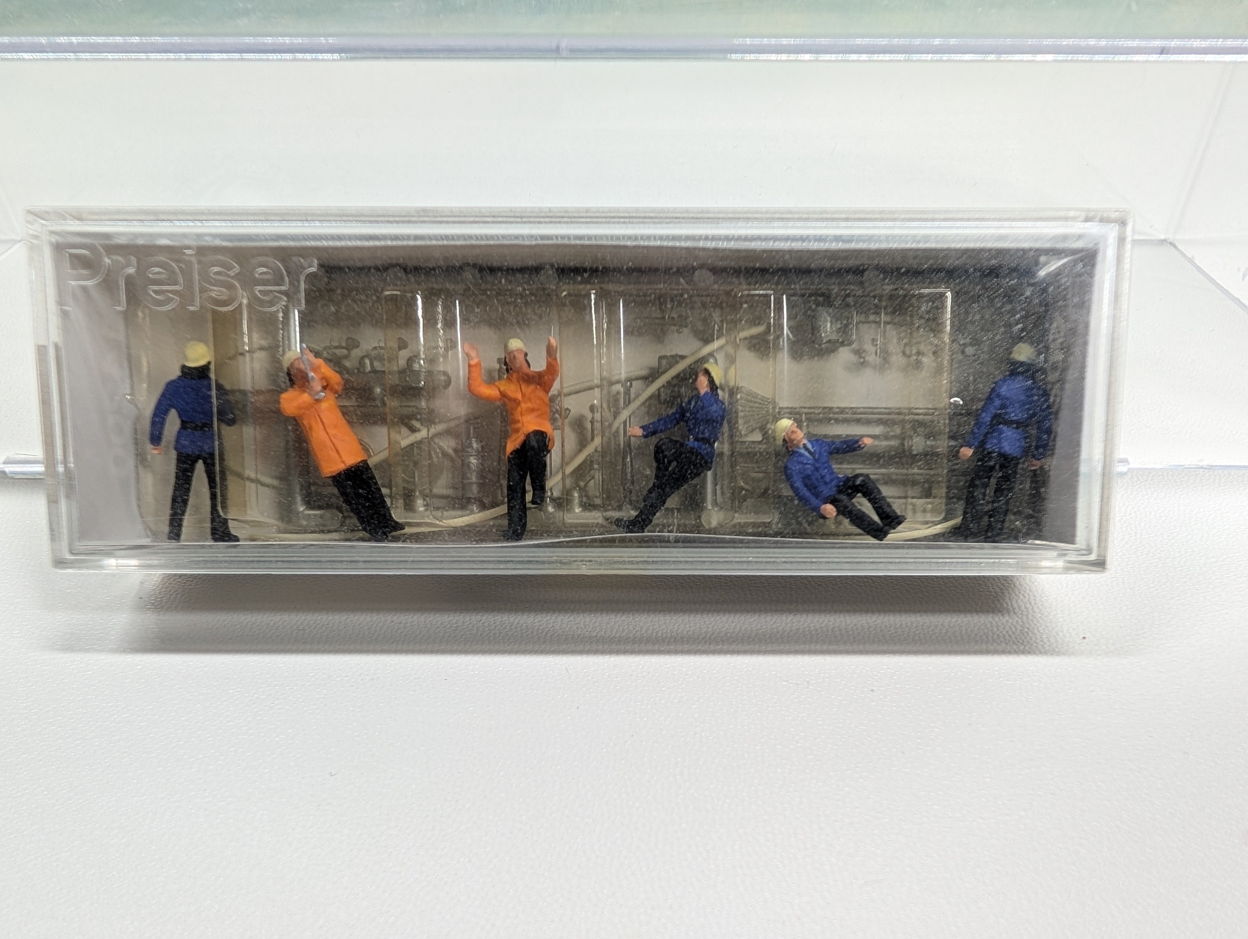Preiser 14200 HO Scale Fireman Crew Set #1 (6 pcs)