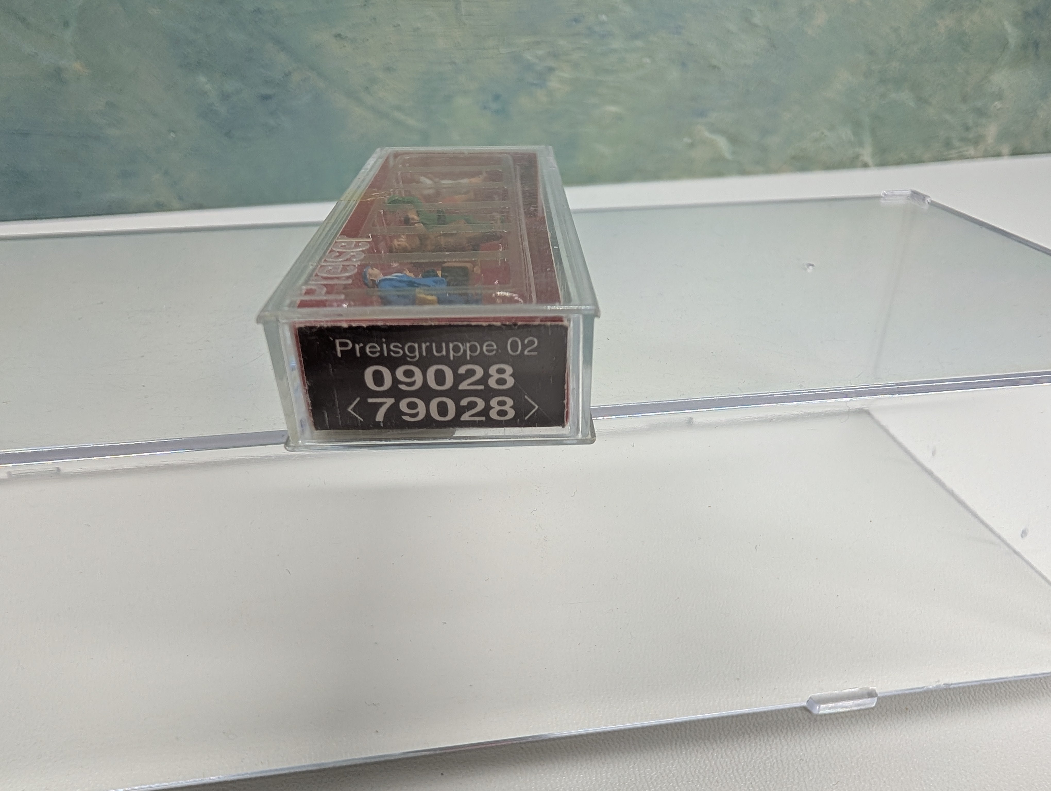 Preiser 79028 N Scale Passenger, Commuters (6 pcs)