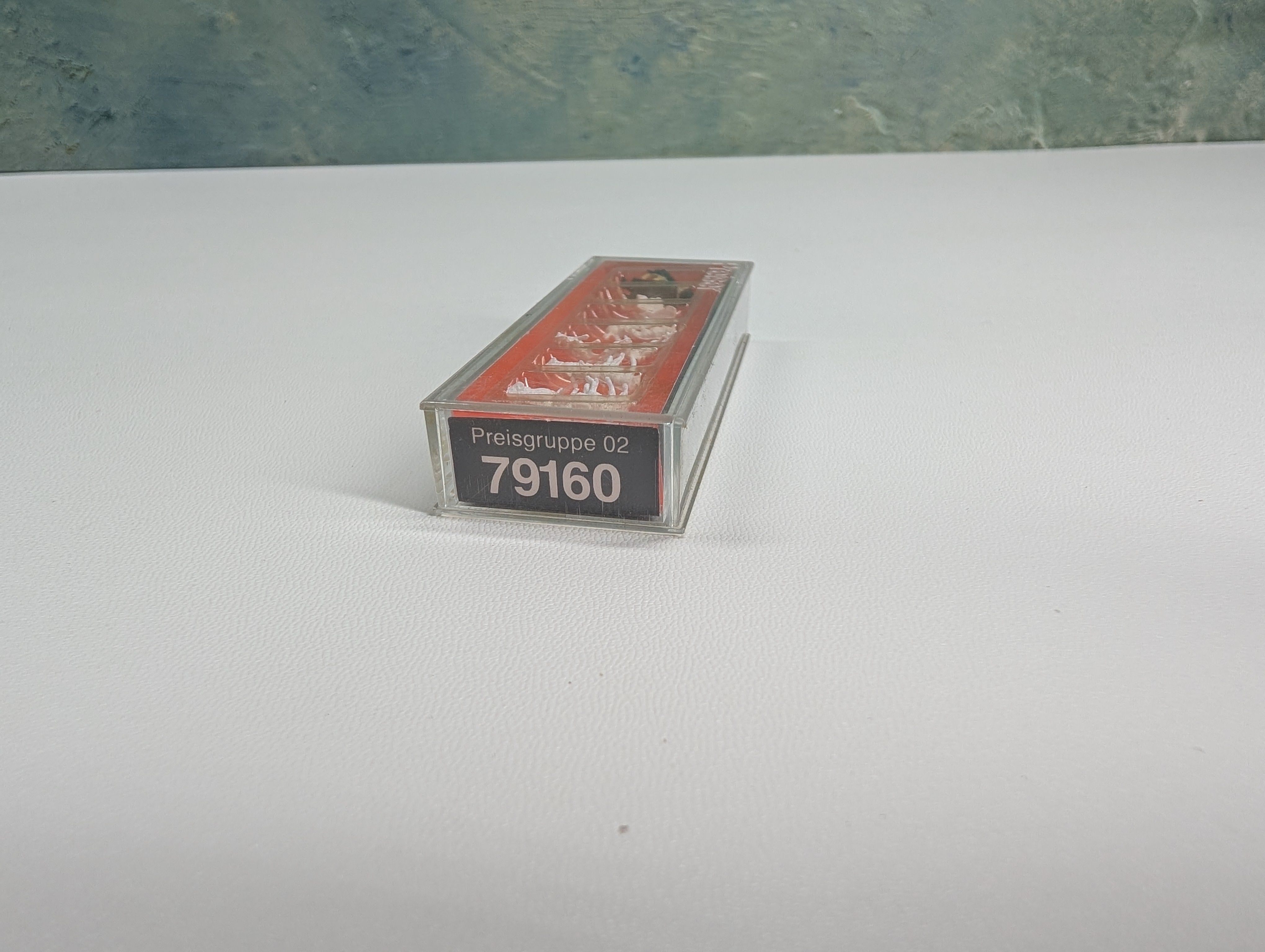 Preiser 79160 N Scale Shepherd with Flock of Sheep and Dog (14 pcs)