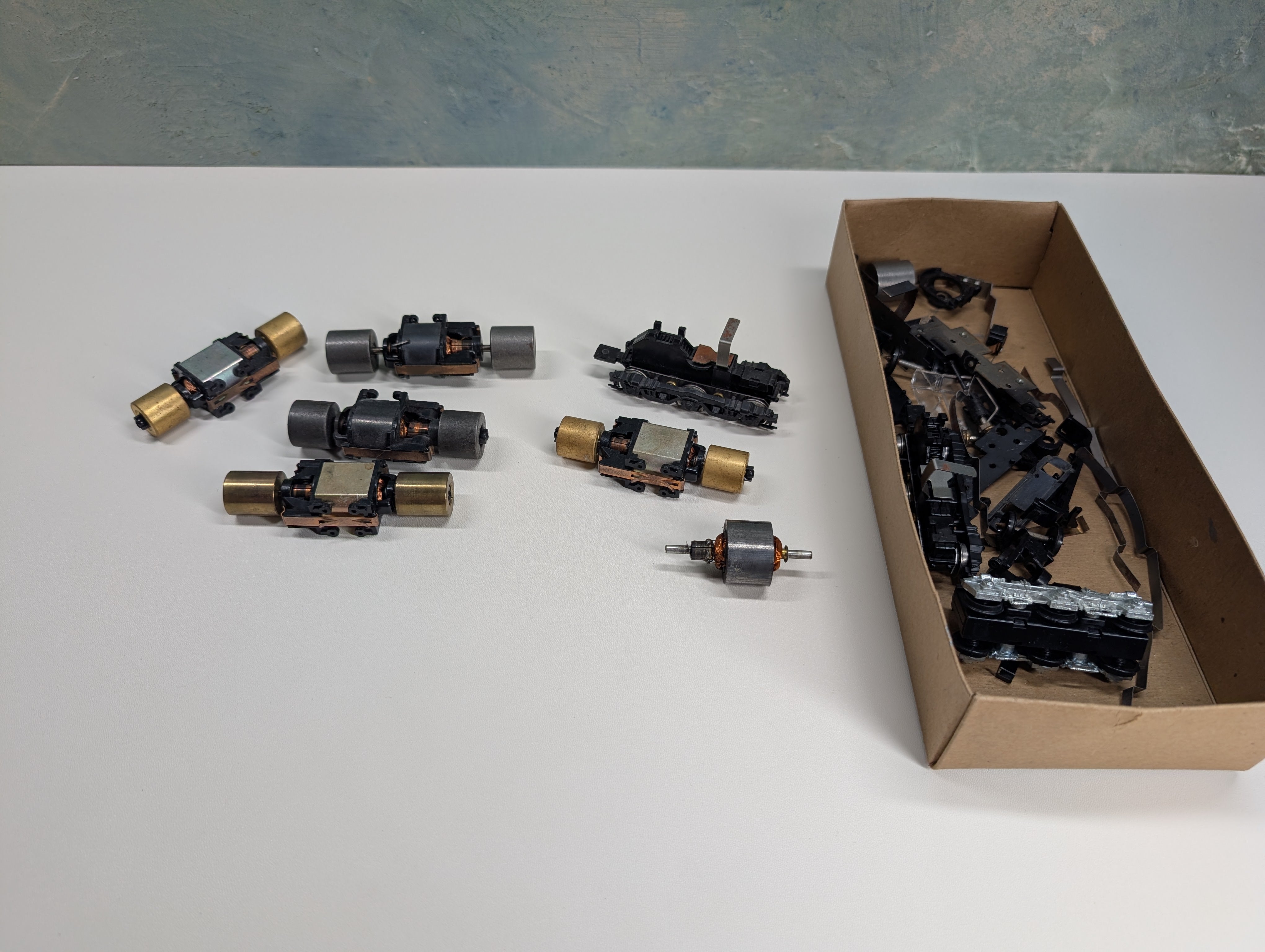 USED HO Scale Lot of Untested HO Motors for Locomotives and Parts