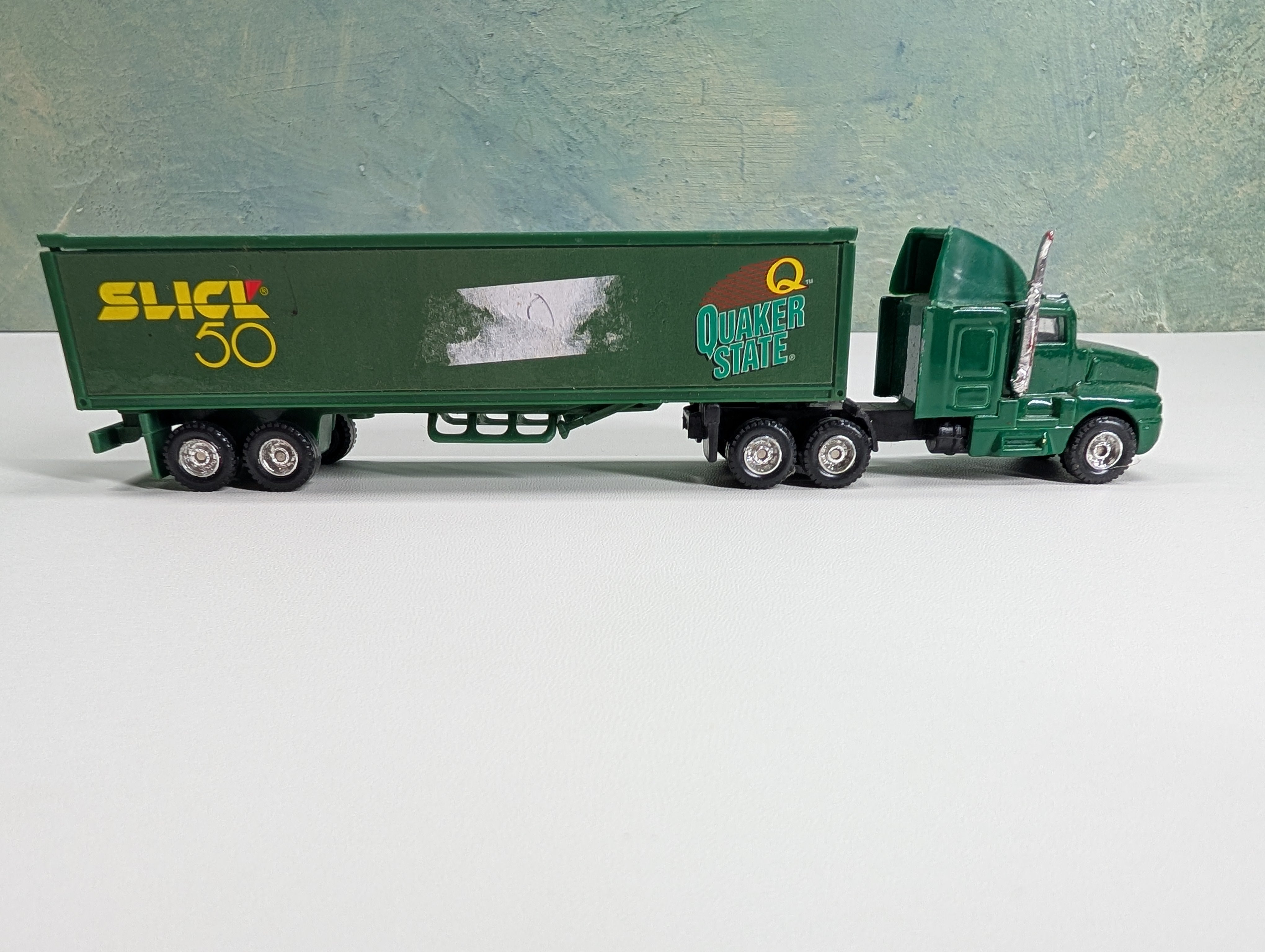 USED HO Scale Green Truck Cab and Trailer Quaker State