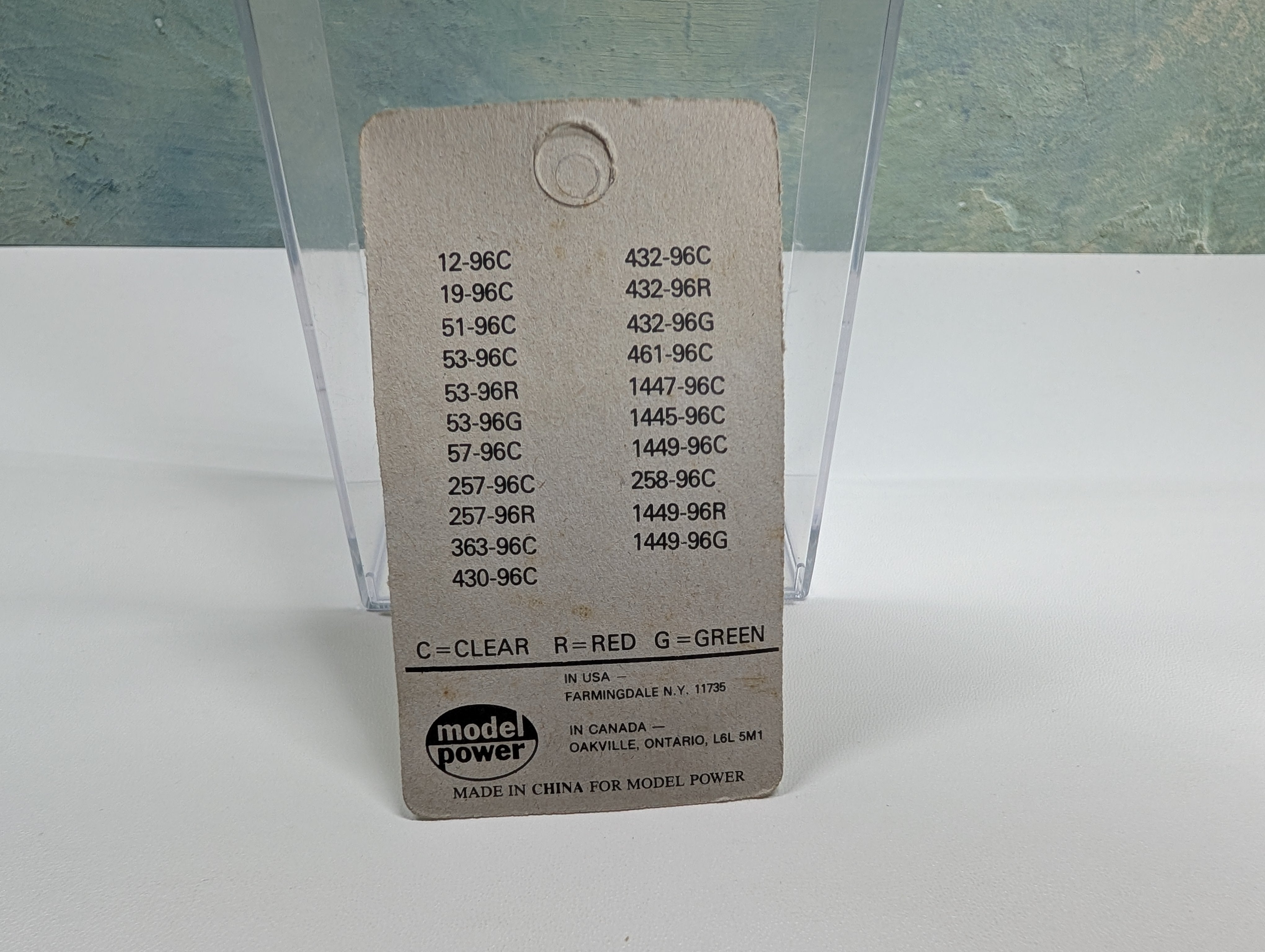 Model Power 53-960 HO Scale Bulbs 12-16 Volts (2 pcs)